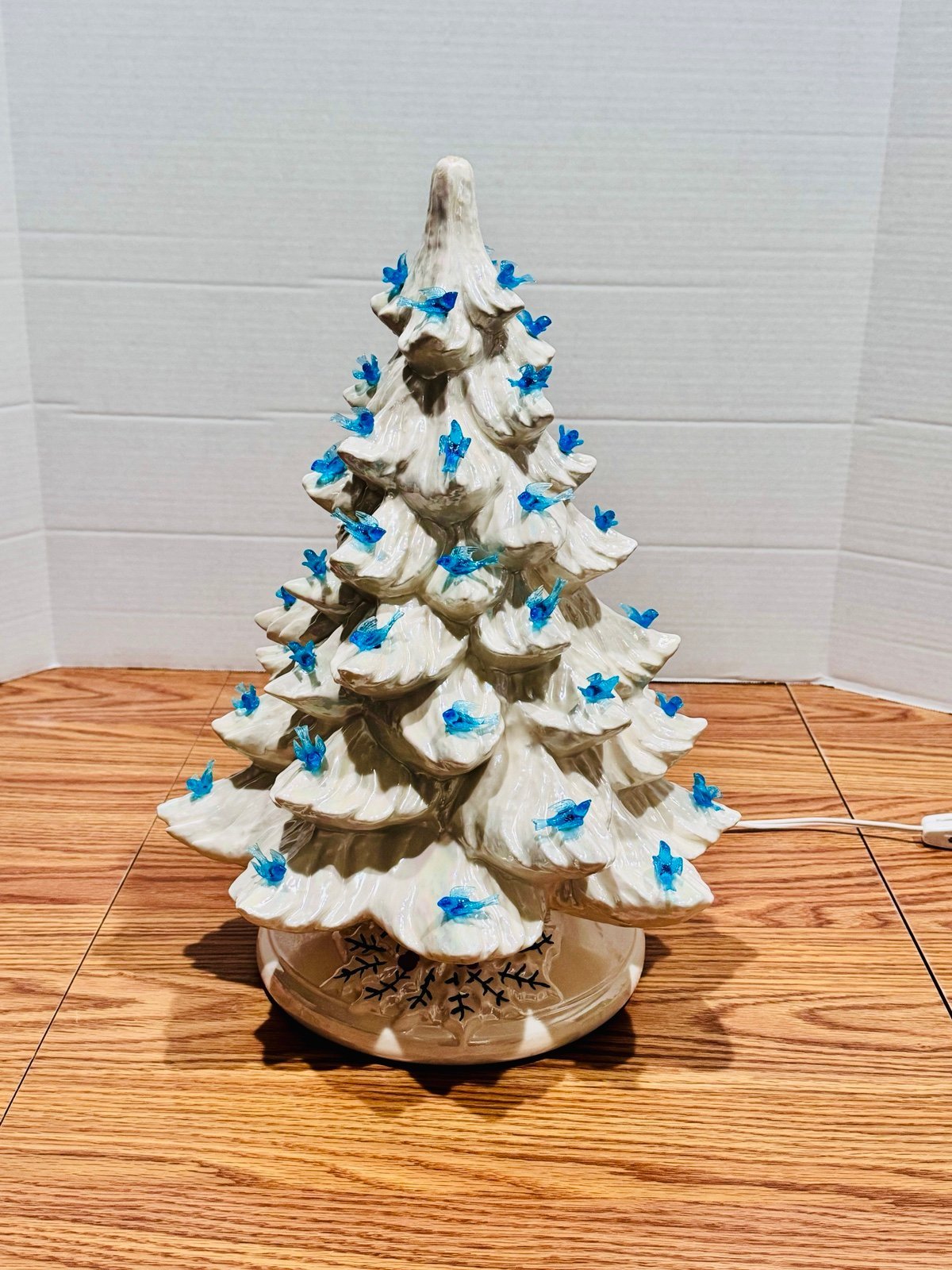 Vintage 1970’s Iridescent White Ceramic Christmas Tree w/ Bluebird Lights 16.5”
