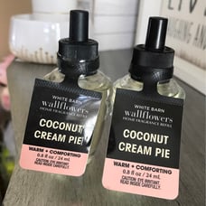 Bath & body works Wallflower Refill Coconut cream pie