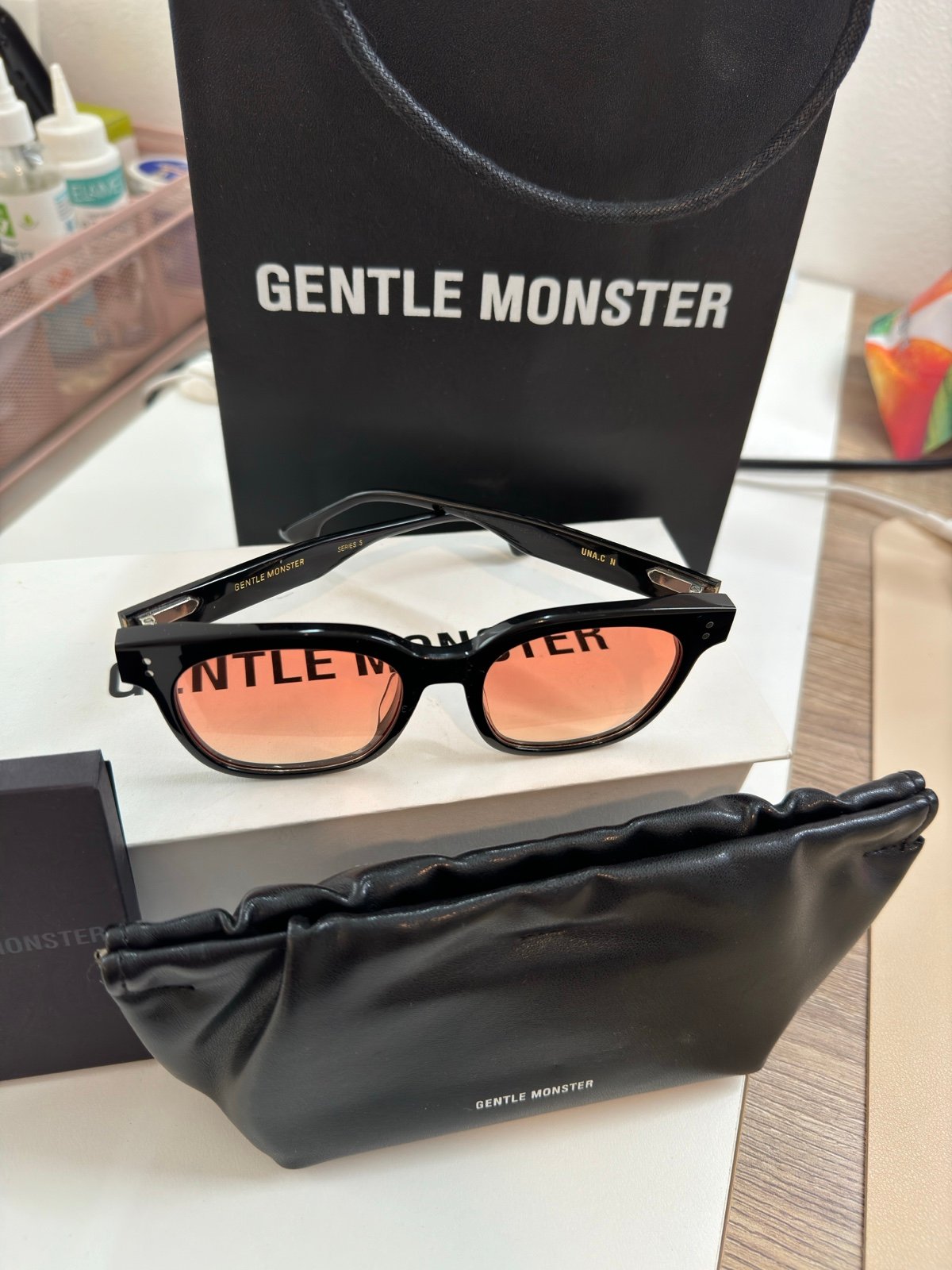 Gentle Monster Una.C N 01(OR)