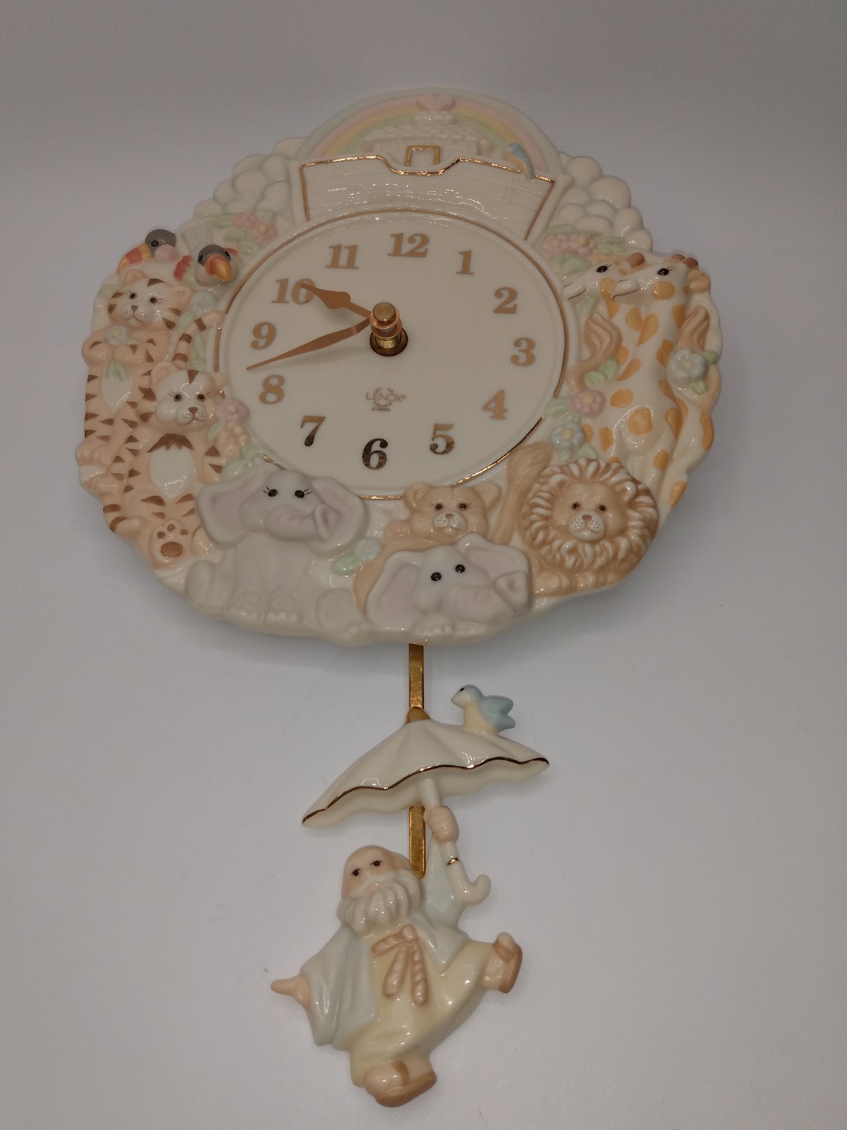 Noah's Ark nursery pendulum clock