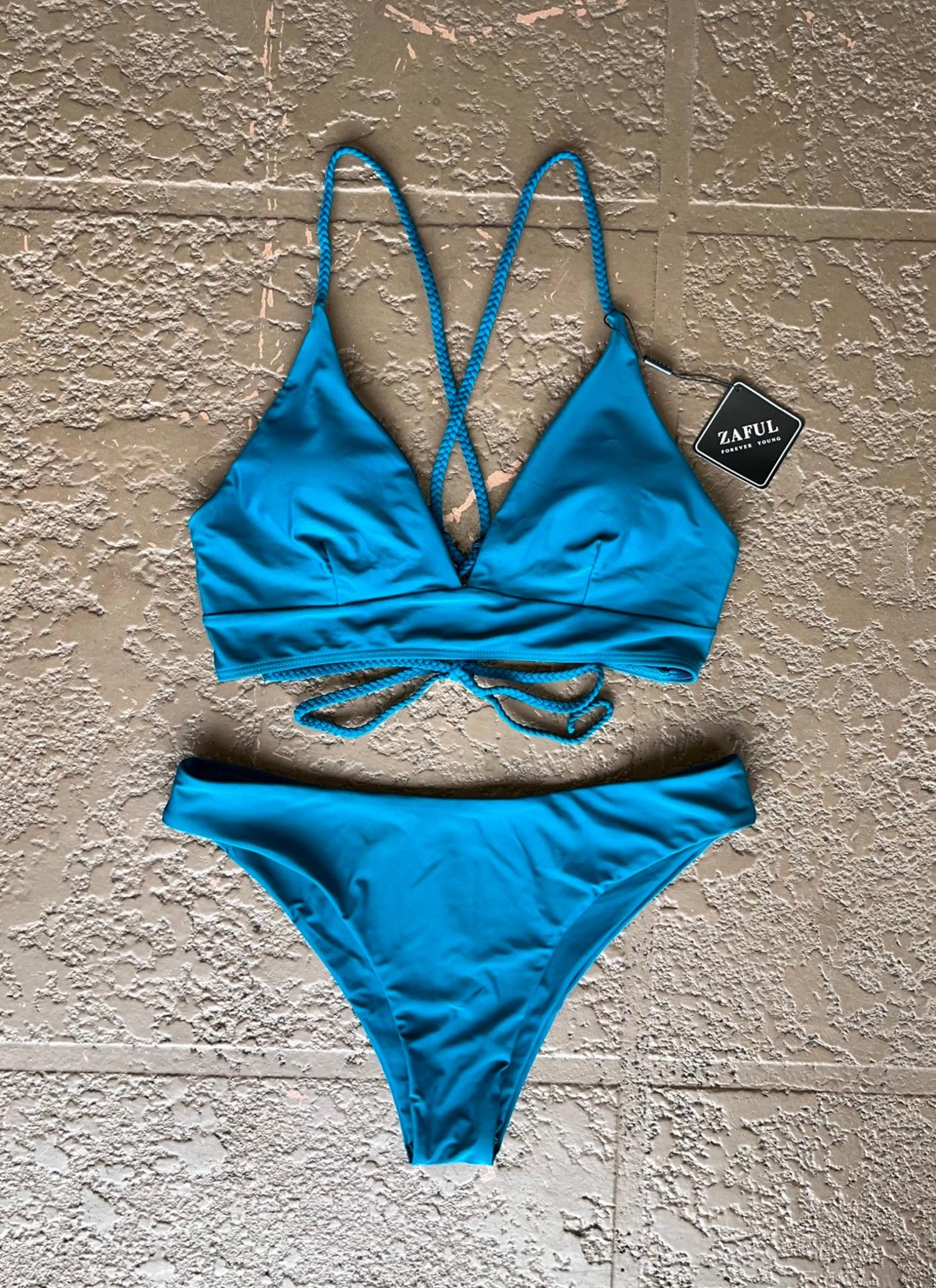 Brand new women’s Zaful Braided Cheeky Bikini bathing suit, size 8/large