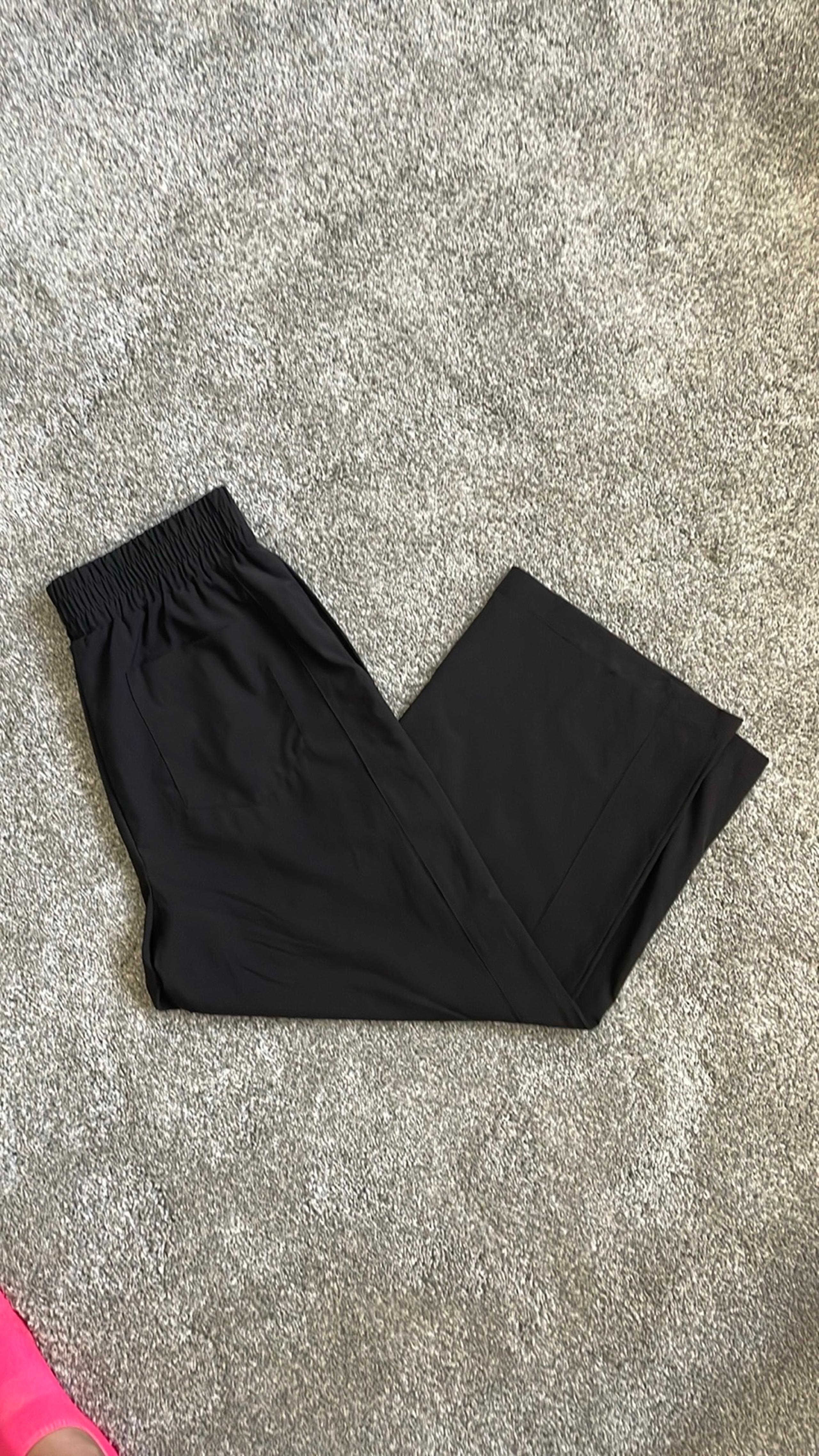 Cynthia Rowley Black wide leg cropped pants