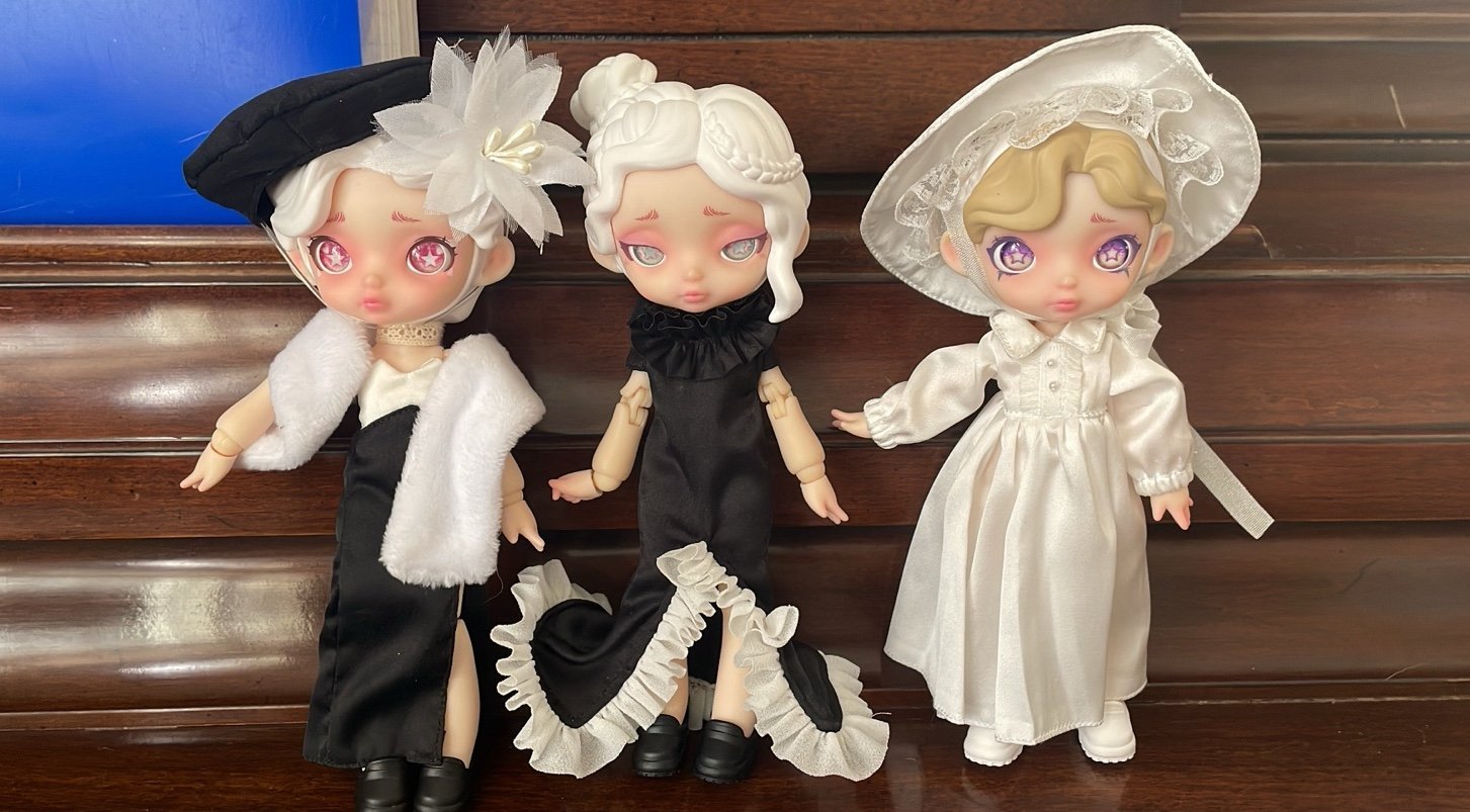 Laura Black n White Bjds