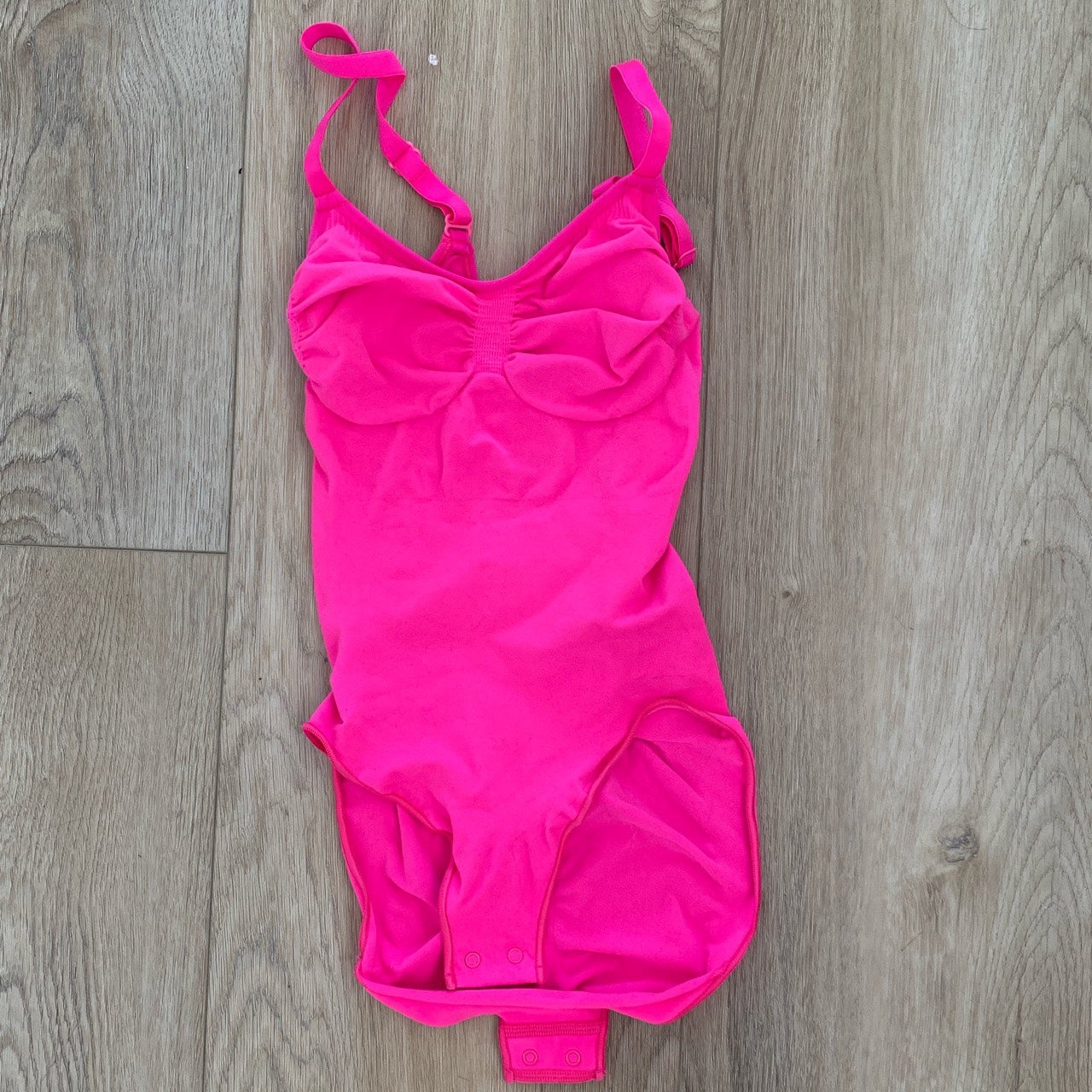 hot pink skims seamless sculpt breif bodysuit