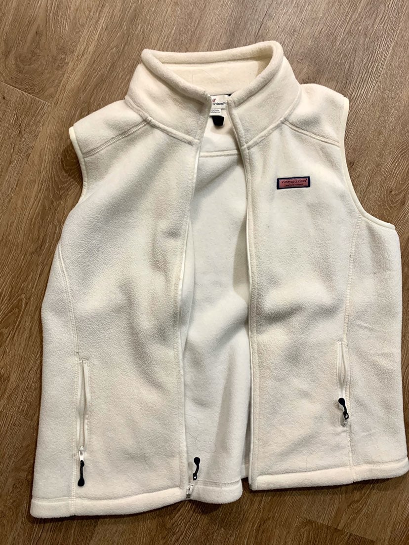 Vineyard vines vest