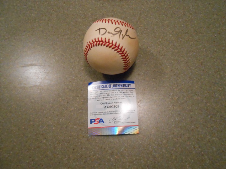 DAN QUAYLE SIGNED V P BALL/PSA/DNA