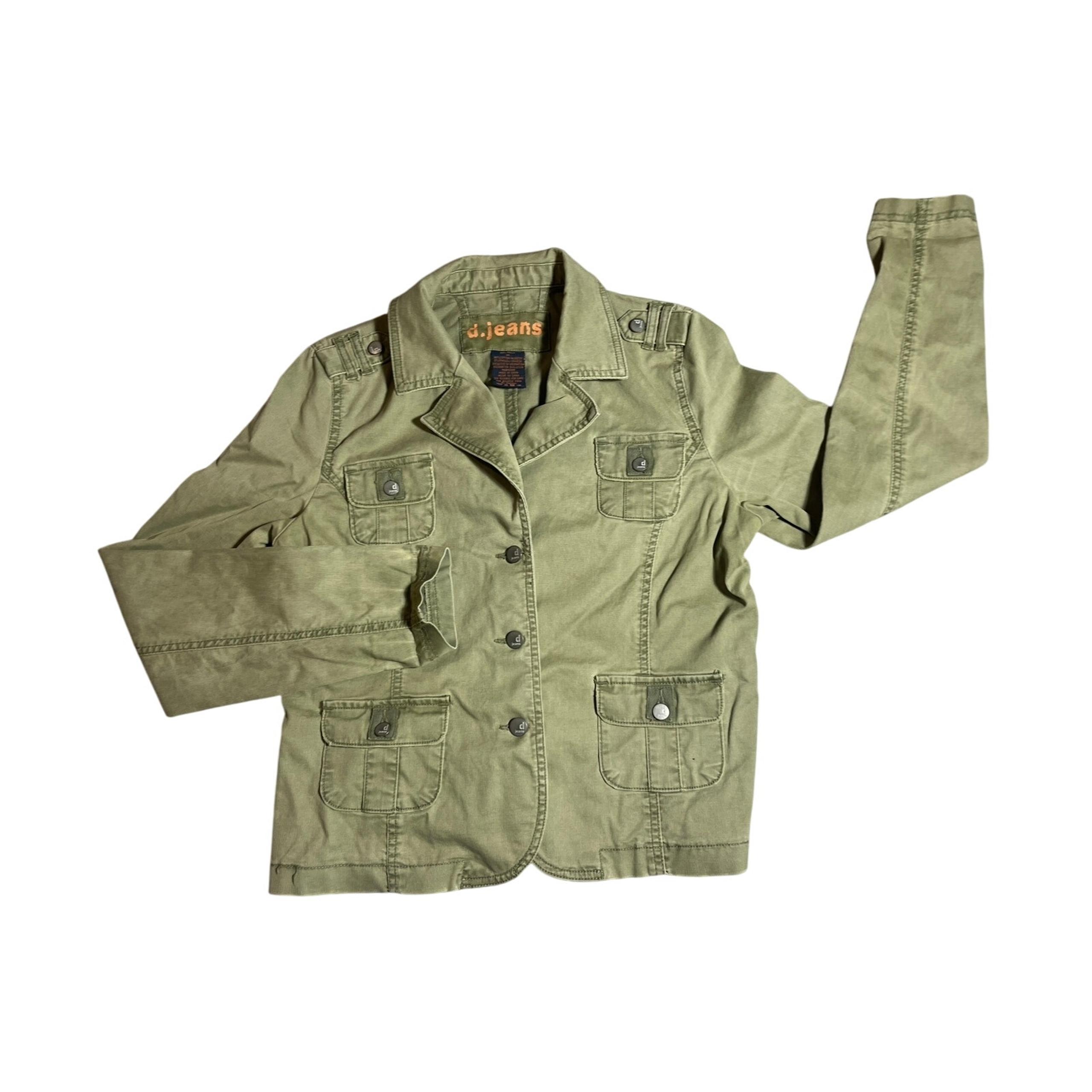 D. Jeans Women’s Military Style Jacket. Khaki Green Size Medium, Multi Pocket.