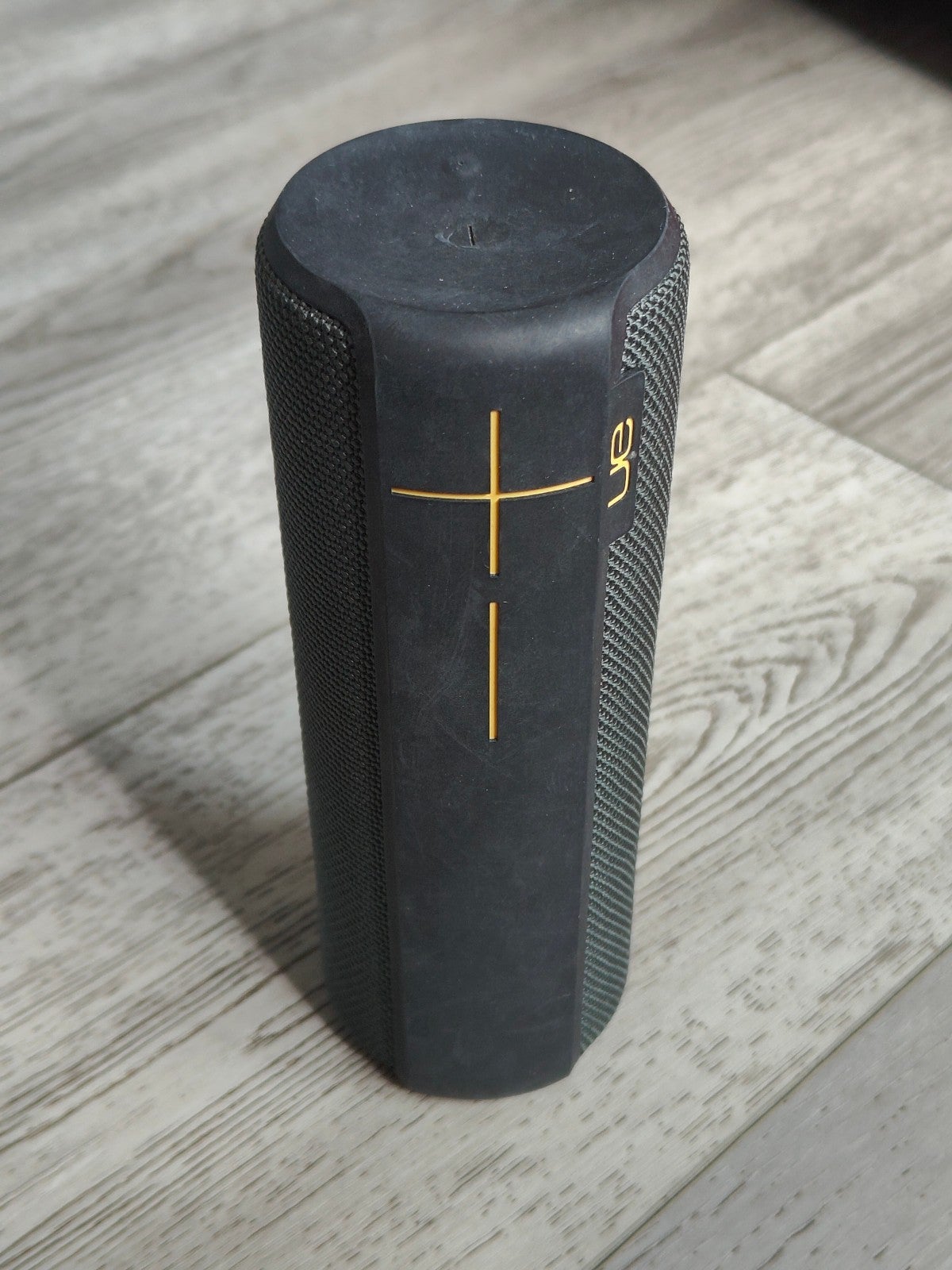 Logitech UE Boom 2 portable Wireless Bluetooth Speaker (Panther Edition)