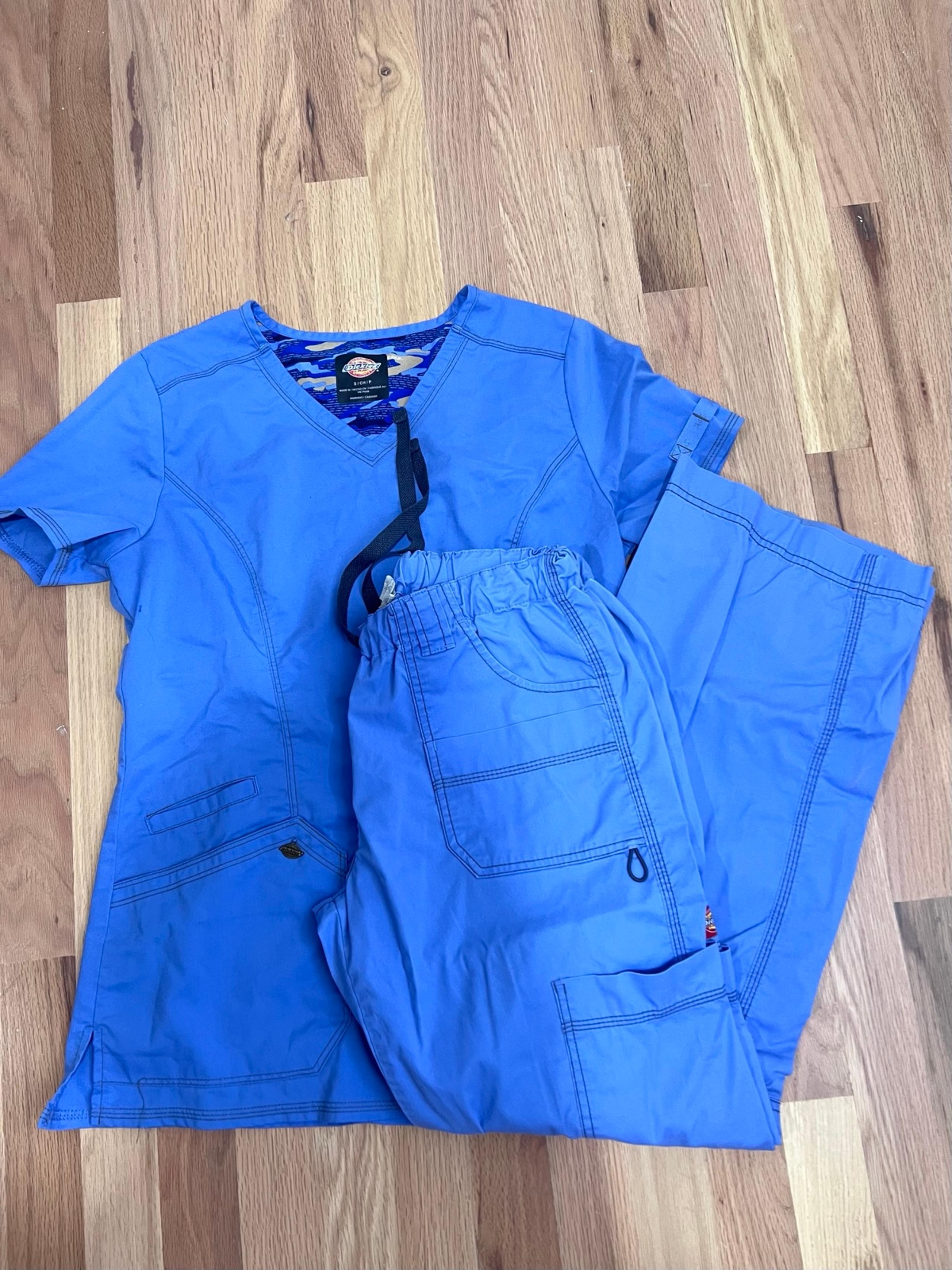 scrub set