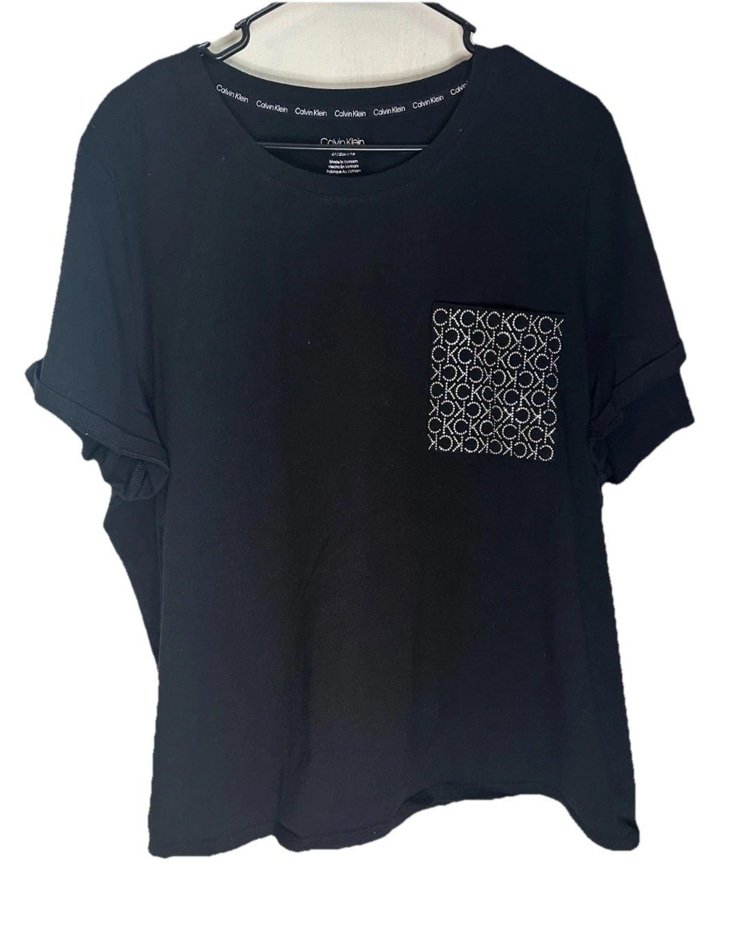 Calvin Klein Women's Black T-shirt with Rhinestones Front Pocket Size 2X