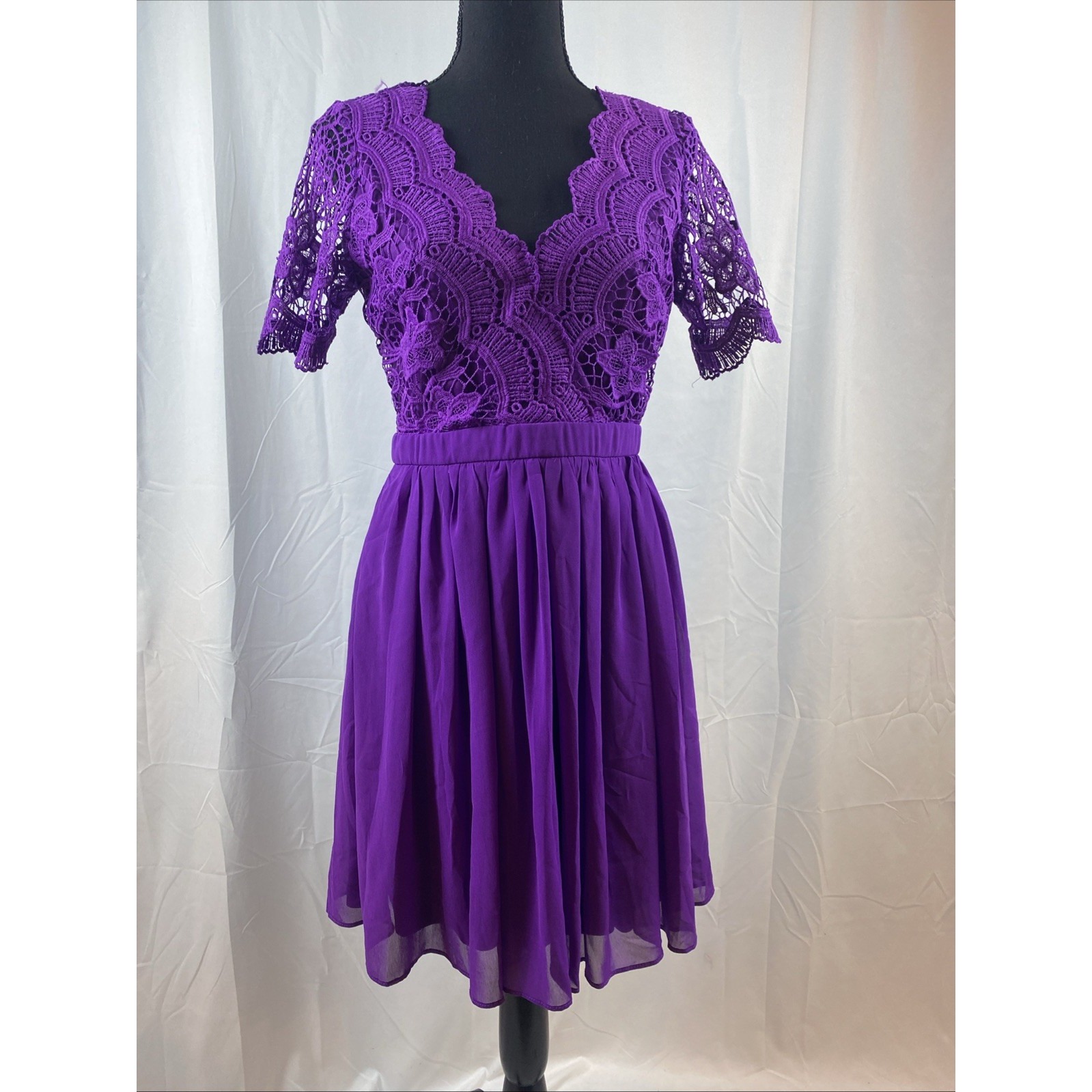 Lulus Angel in Disguise Purple Lace Skater Dress Women's Size Small