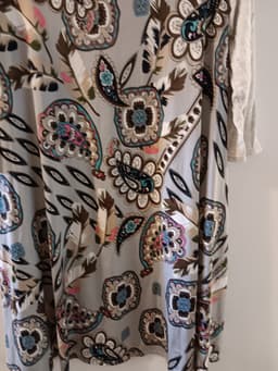 Item photo preview #3