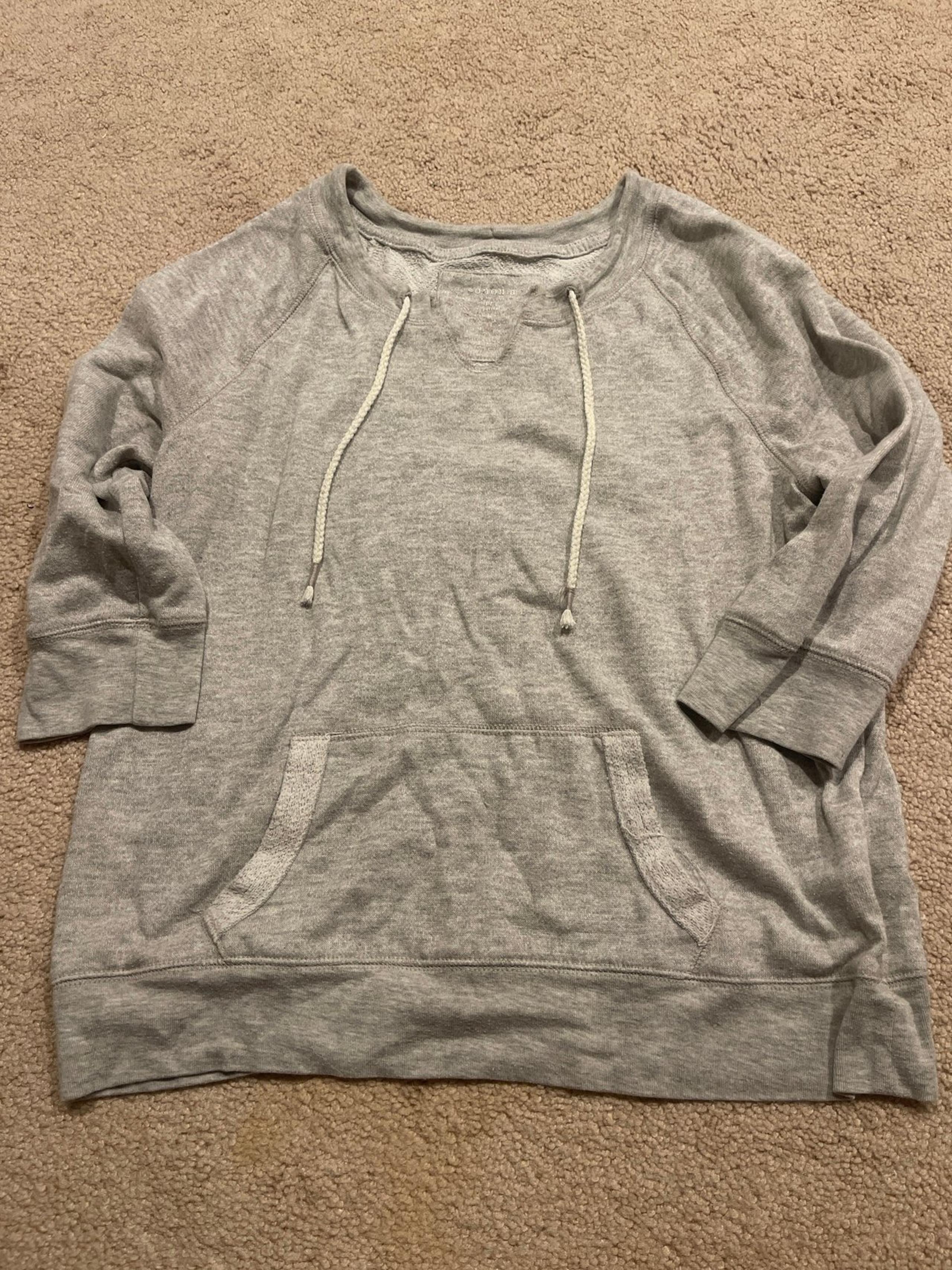 Sonoma grey 3/4 sleeve sweatshirt sz petite medium
