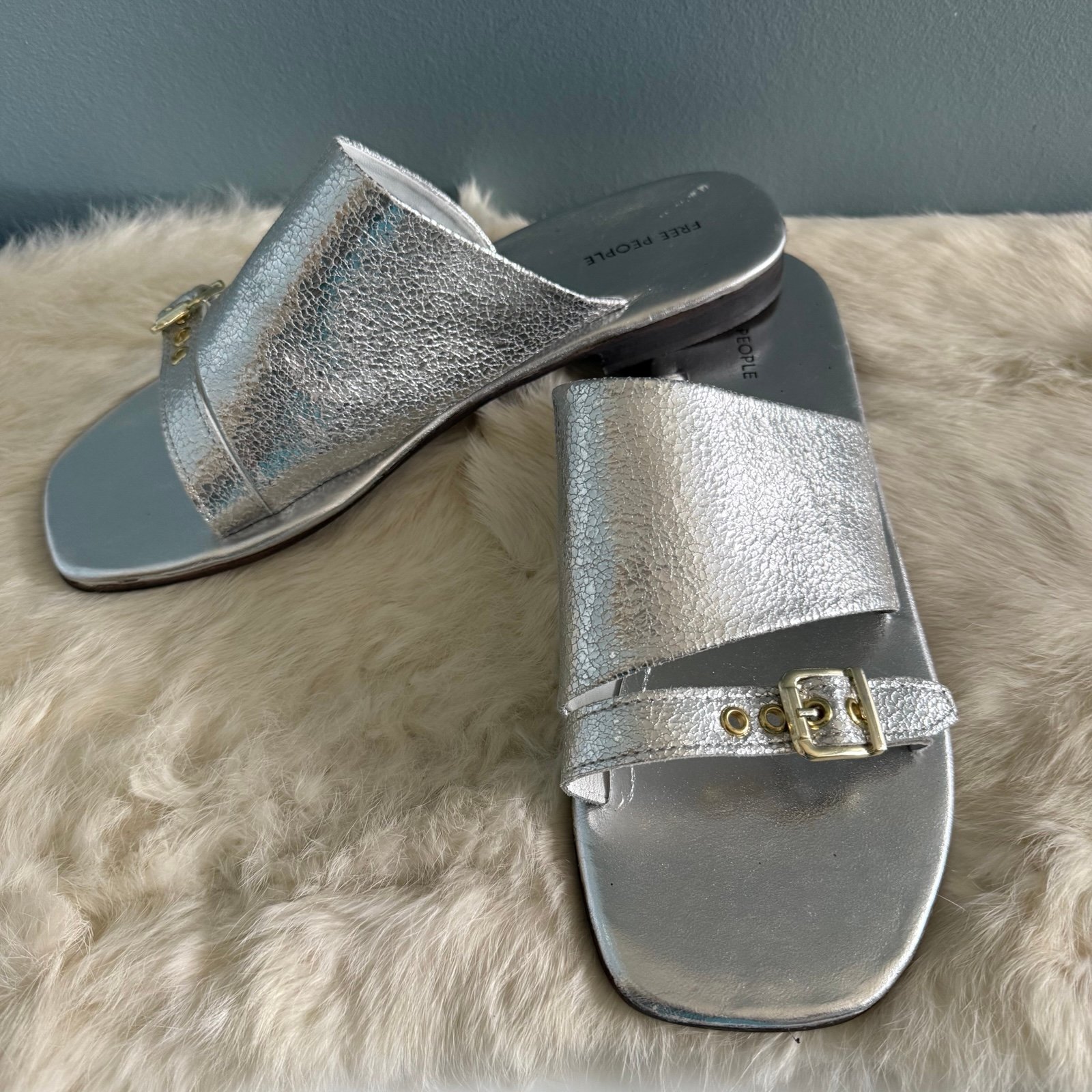 Free People Women’s Mila Minimal Flat Metallic Silver Leather Sandals