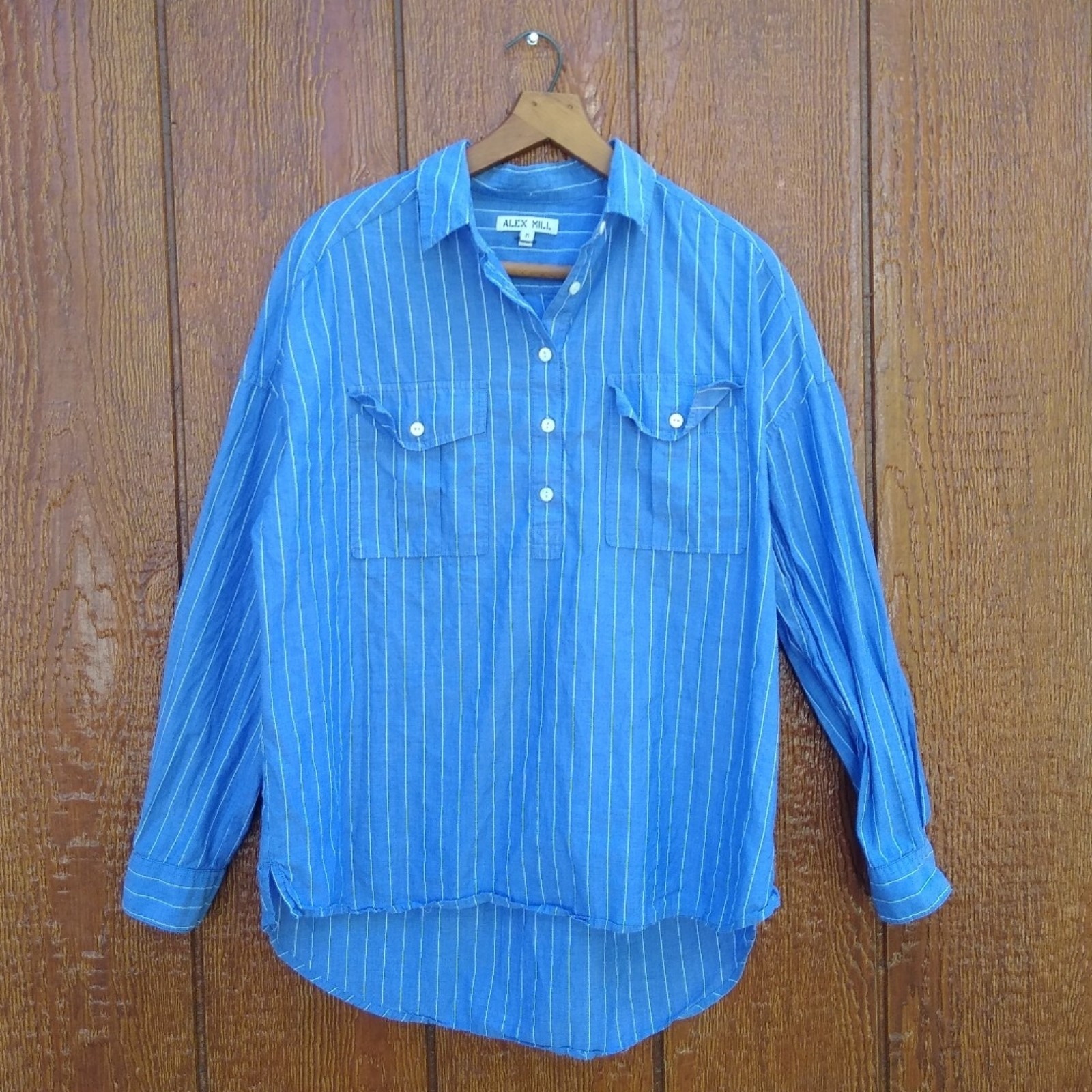 Alex Mill Blue White Pinstripe Button Down Blouse Shirt Long Sleeve Size Medium