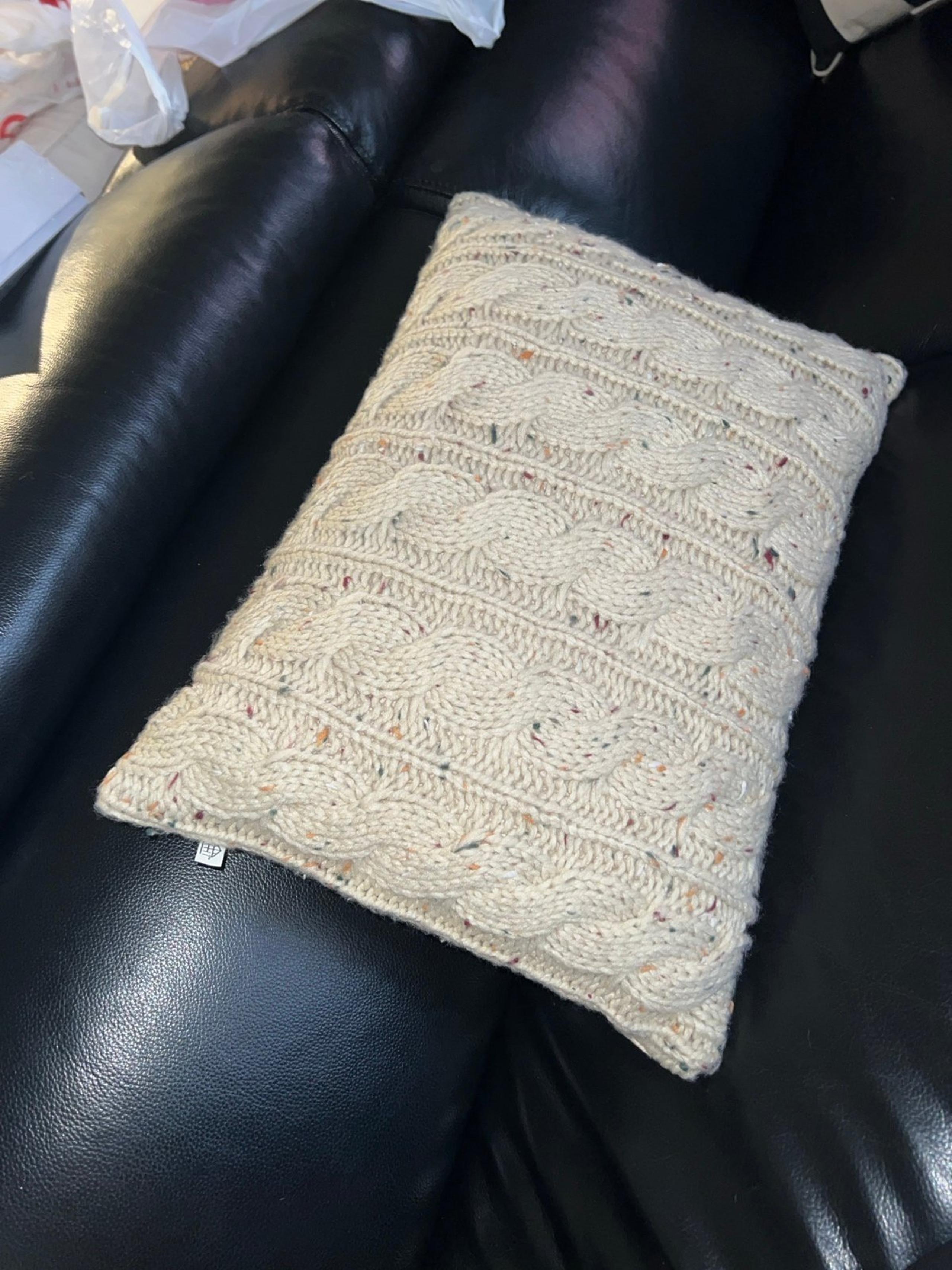 Pillow MAGNOLIA Joanna Gaines Hearth and Hand sweater pillow
