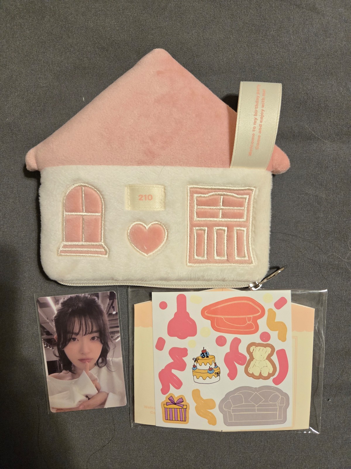 Red Velvet Seulgi 2025 Birthday pouch + photocard