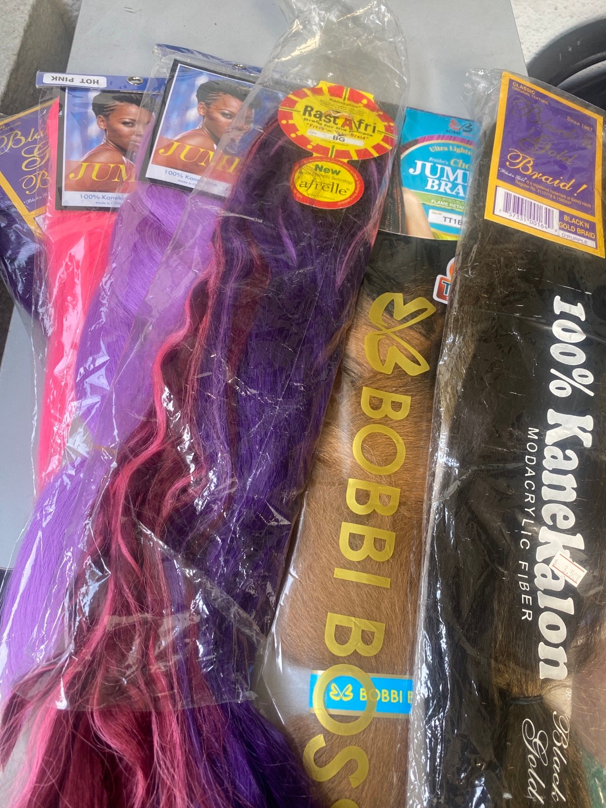 6 Packs Of Braiding Hair (Multi Color)