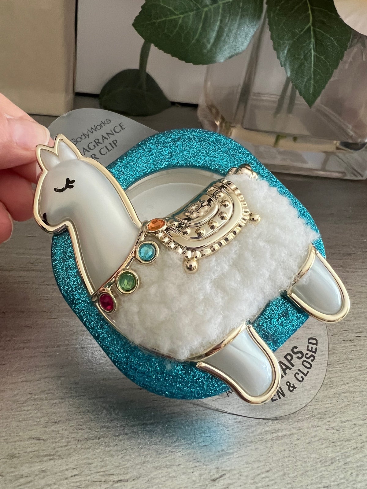 BBW Car Scent Llama visor clip Bath and body works car fragrance holder Llama