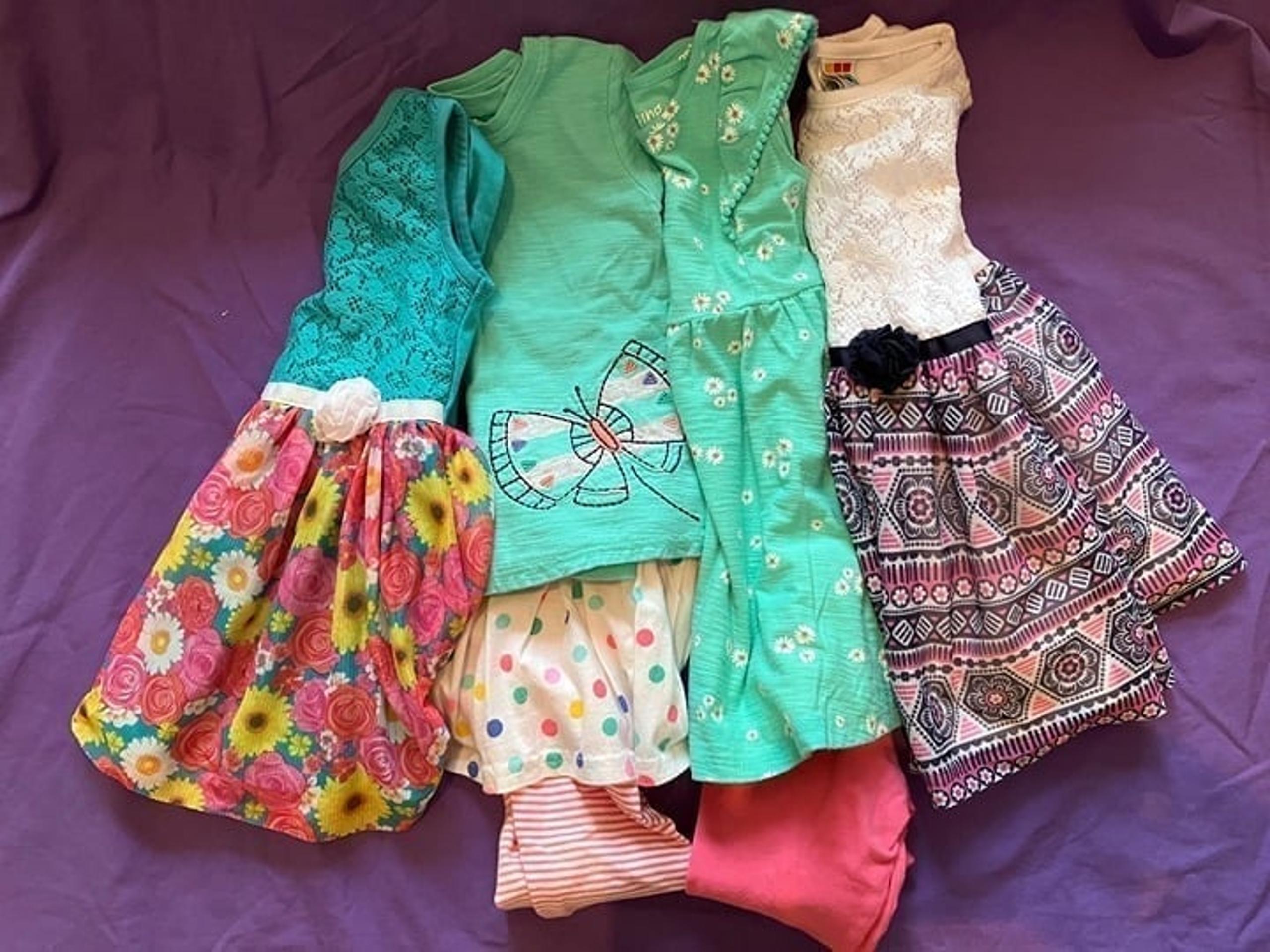Bunch of 2T Outfits - Like New! Girls/Toddlers