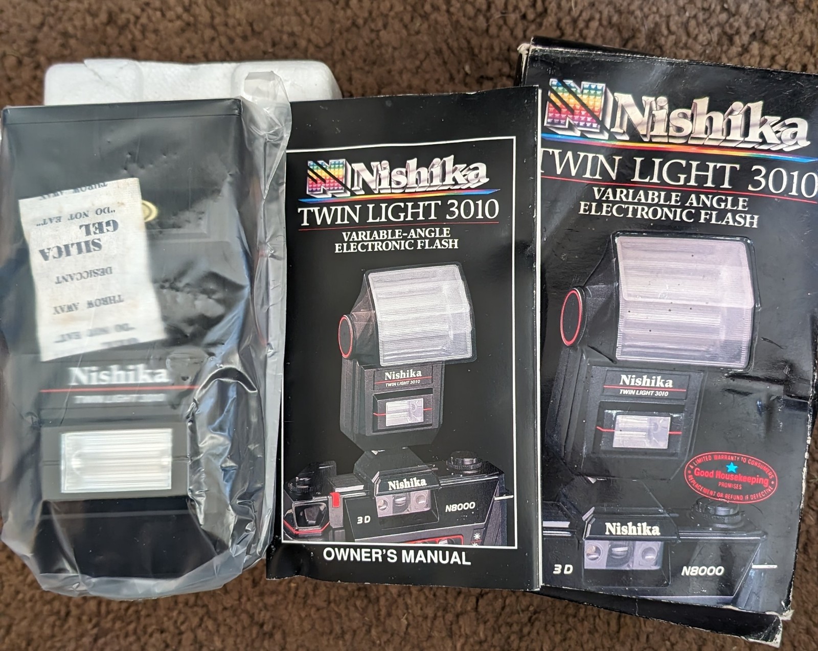 New Nishika N8000 3D Camera Twin Light 3010 Variable Angle Electronic Flash. Fit