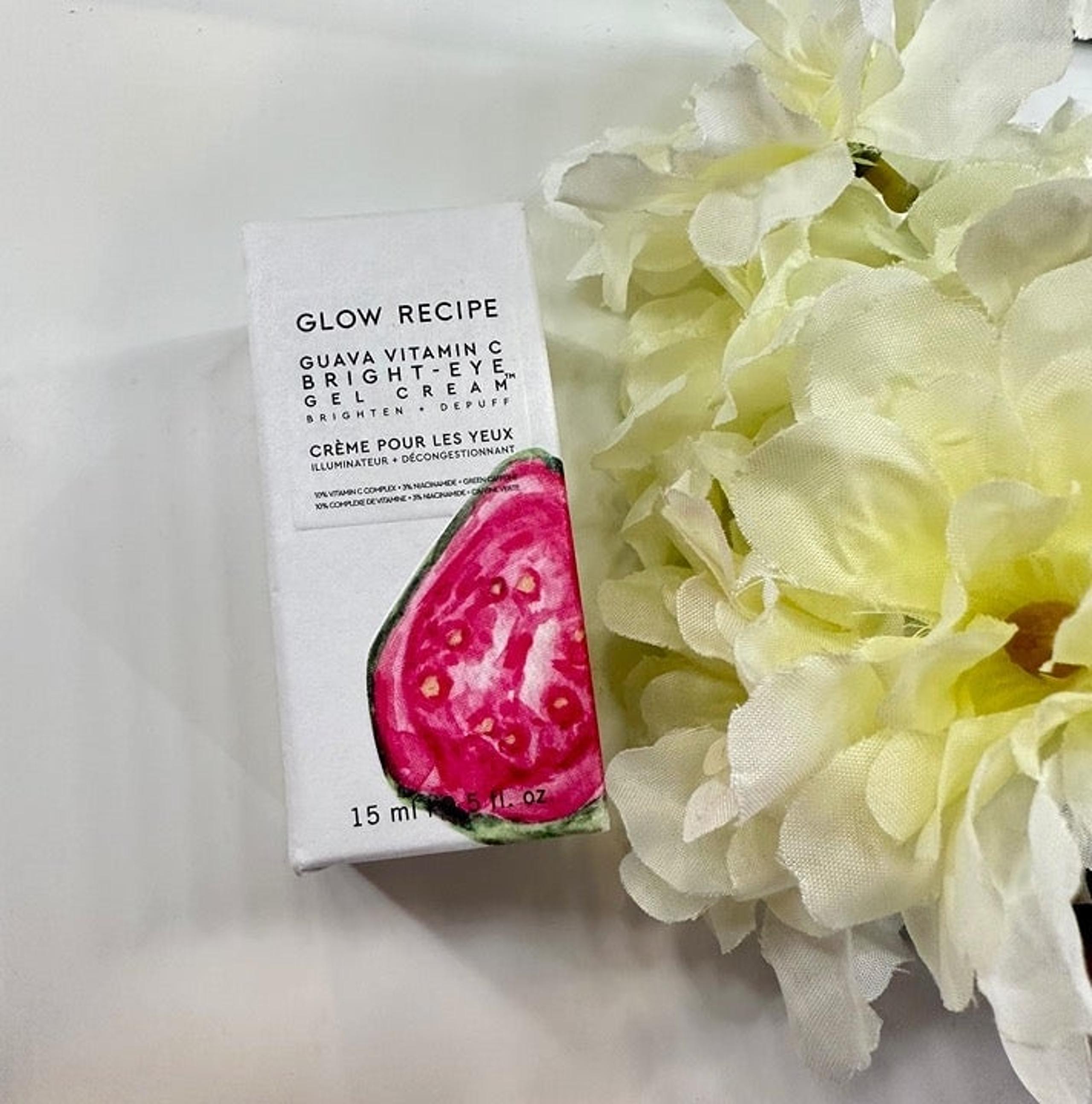 Glow Recipe guava vitamin C bright eye gel cream