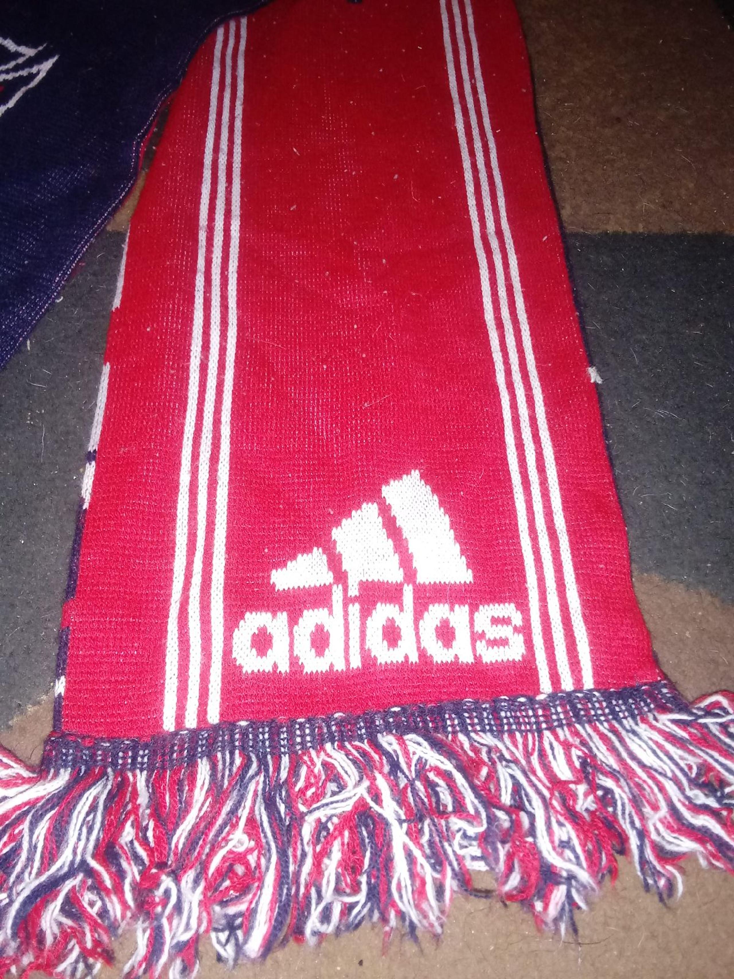 Adidas scarf