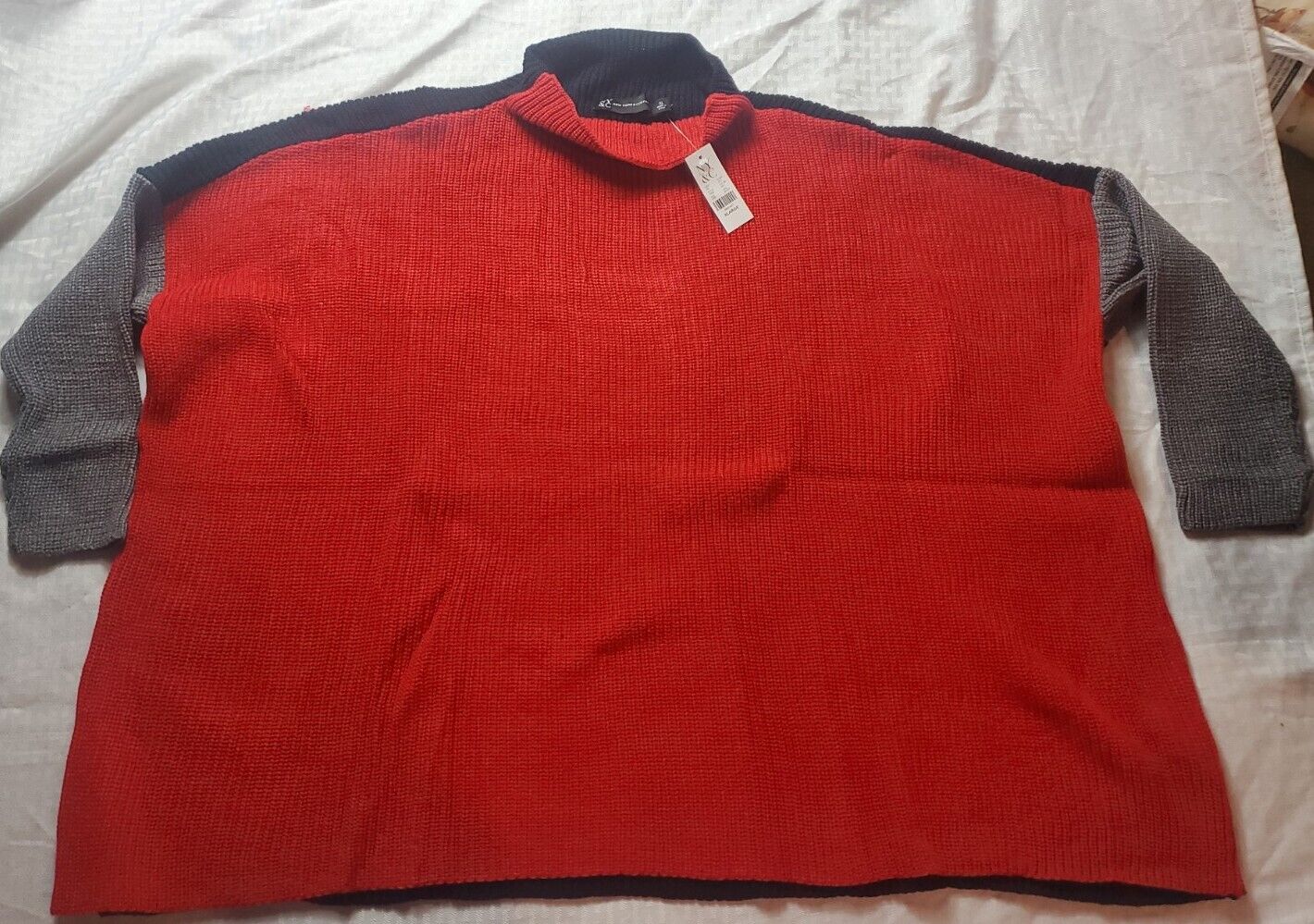 New York & Company Sweater, Gray Black Red Sz extra large Oversized color block