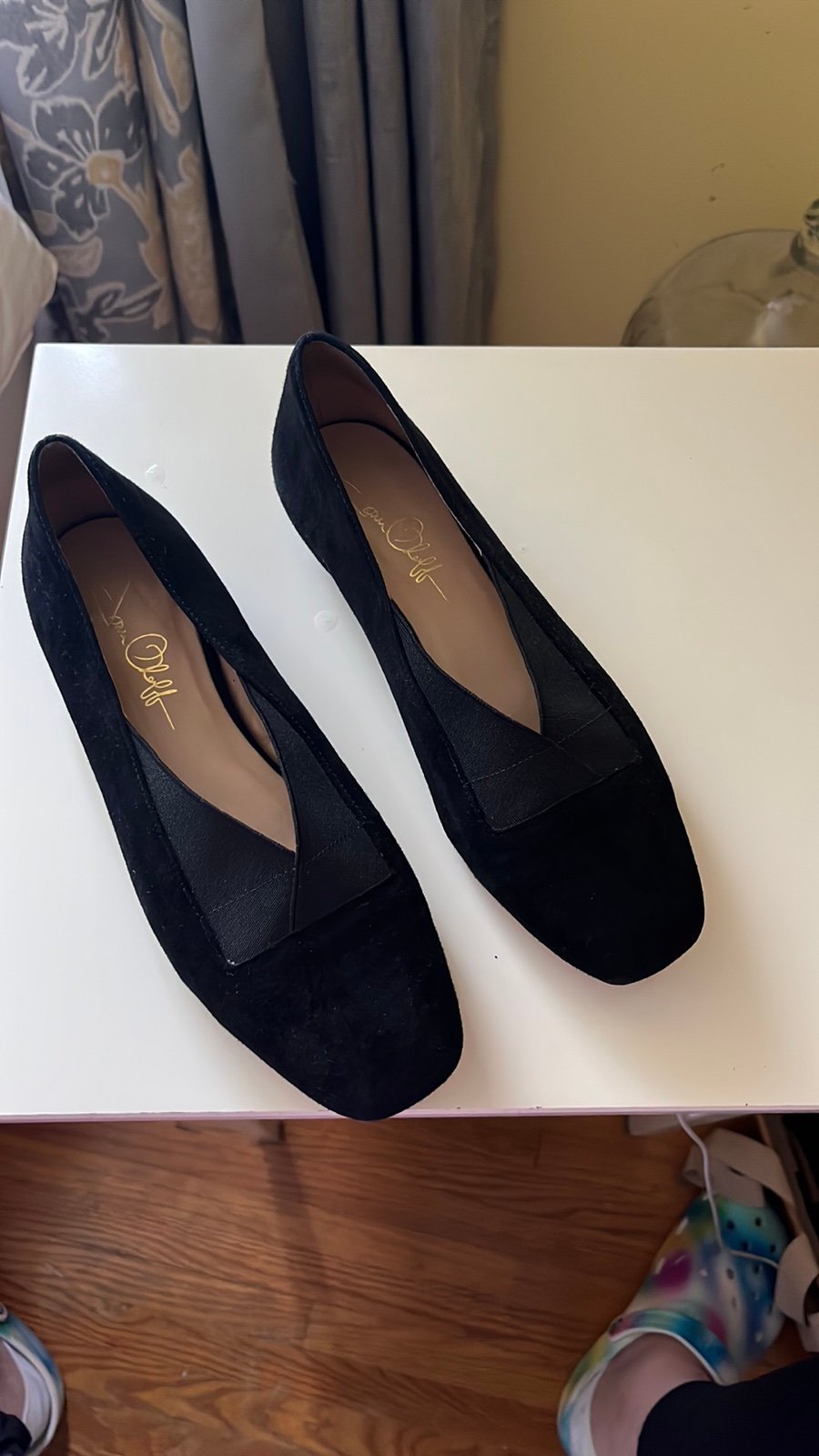 Joan Oloff Lucky black suede ballet flats size 9