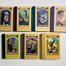 (7) Lemony Snicket’s - Series of Unfortunate Events Chapter Books (Hardcover)