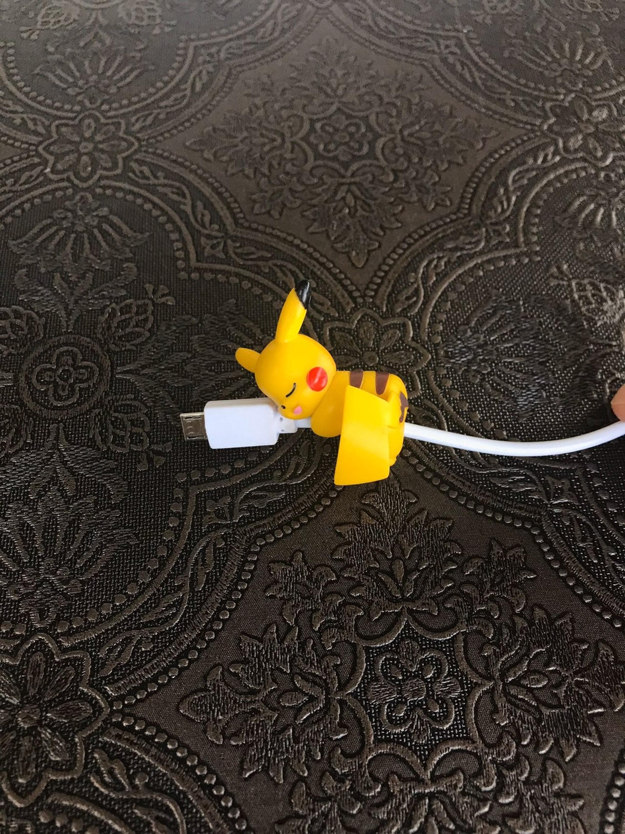 Pikachu Pokemon iPhone Cable Bite