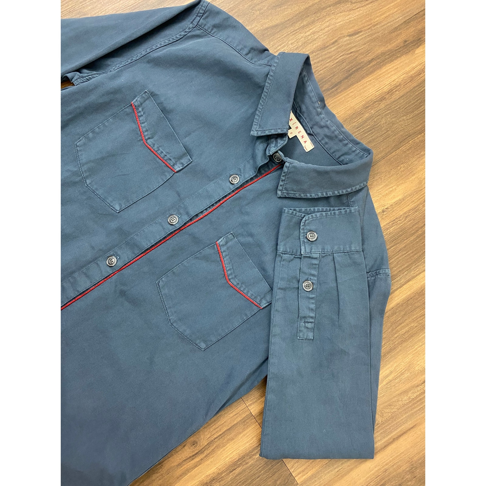 Women Xirena USA double pocket cotton button up red trim shirt top, S