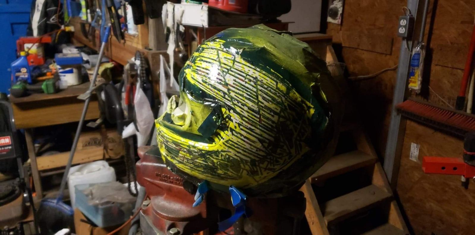 icon helmet