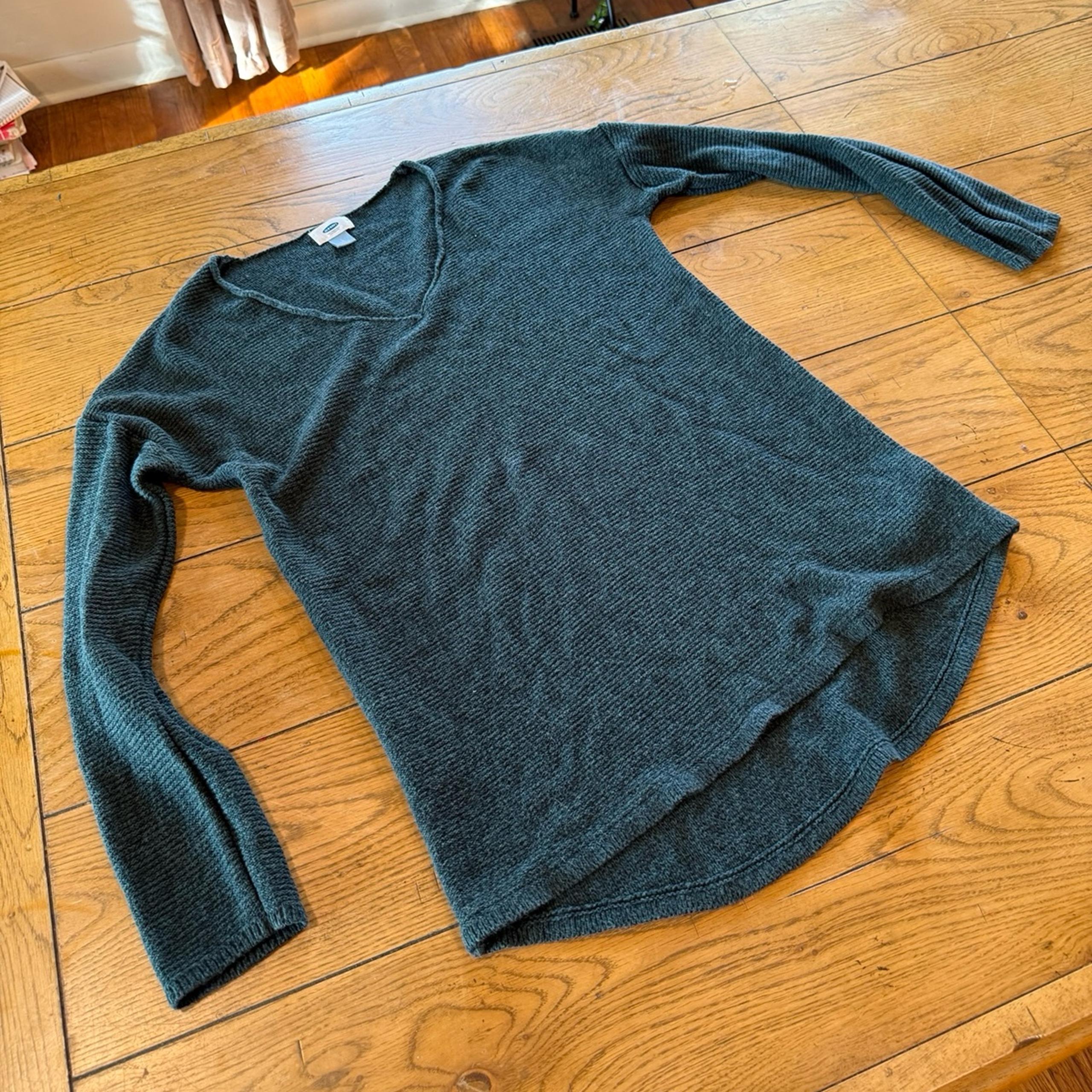 Green Old Navy Large V Neck Sweater
