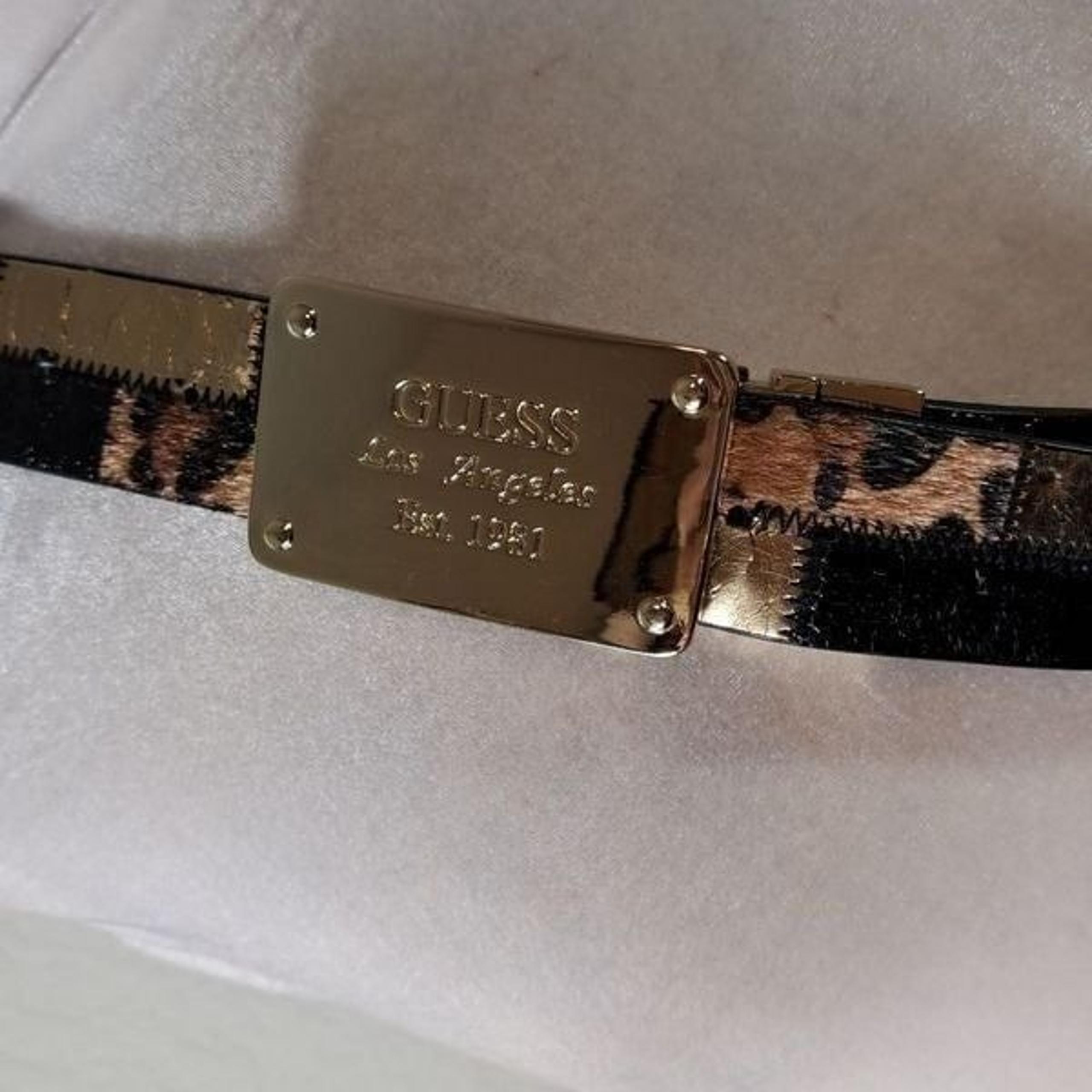 Guess Vintage Y2K Women’s Belt Reversible Gold Tone Buckle Black Animal Size 48”