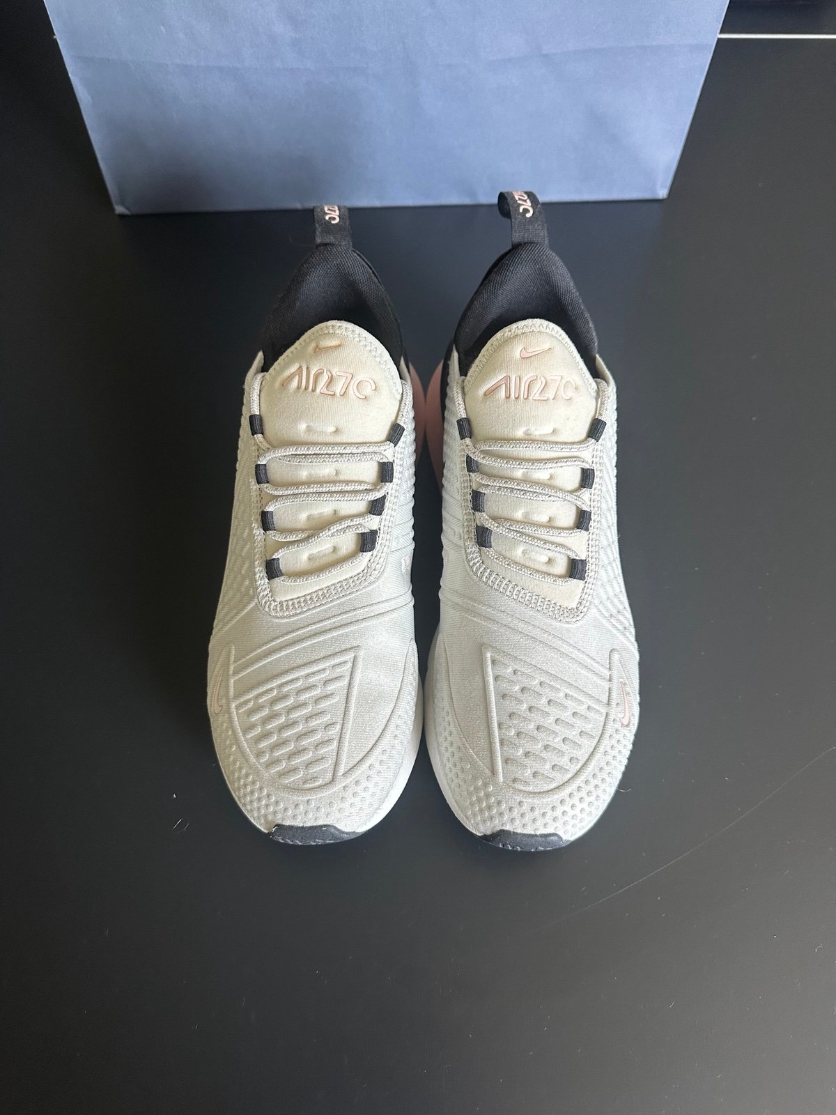 Women’s Nike Airmax 270