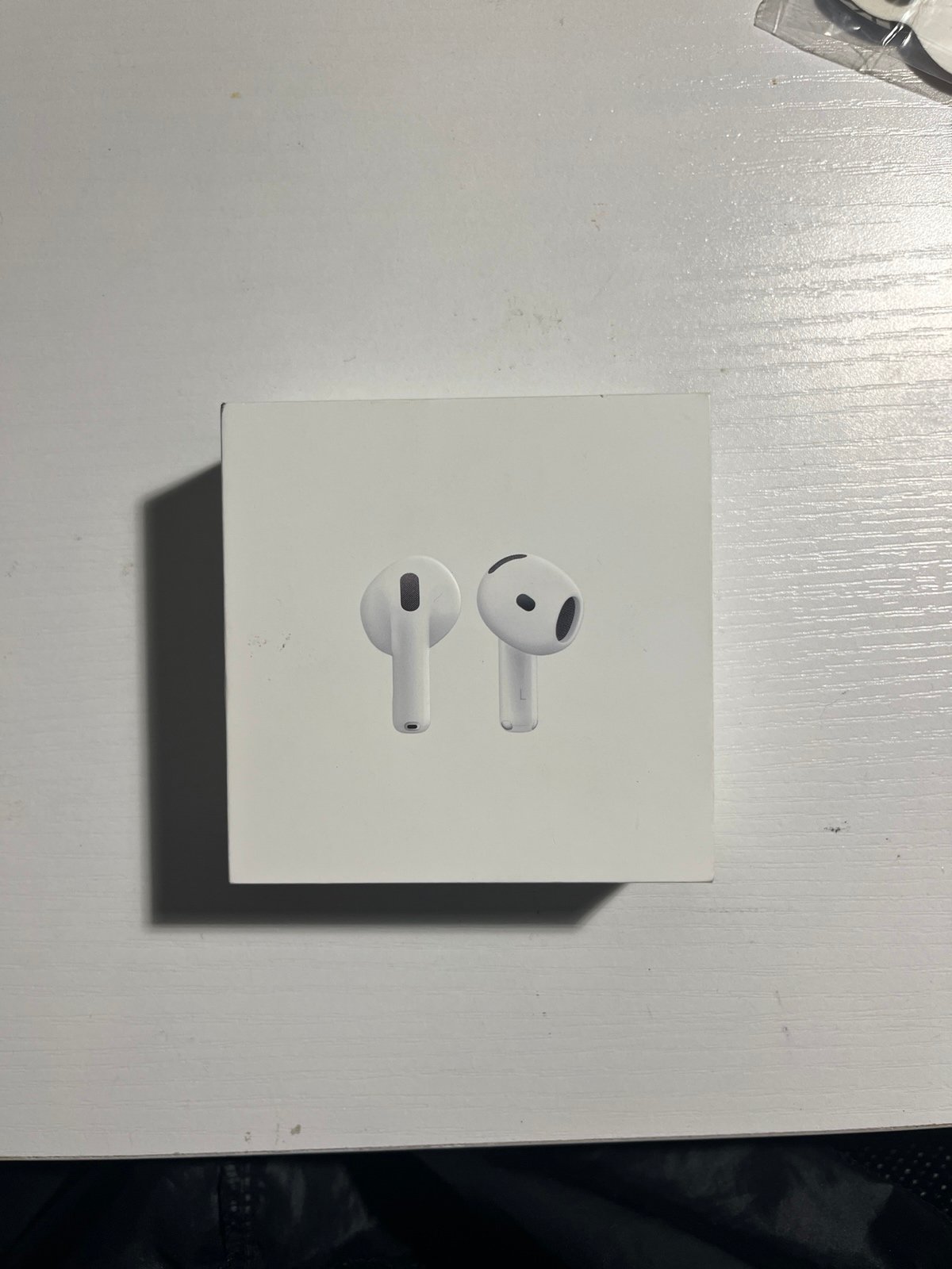 Apple AirPods 4