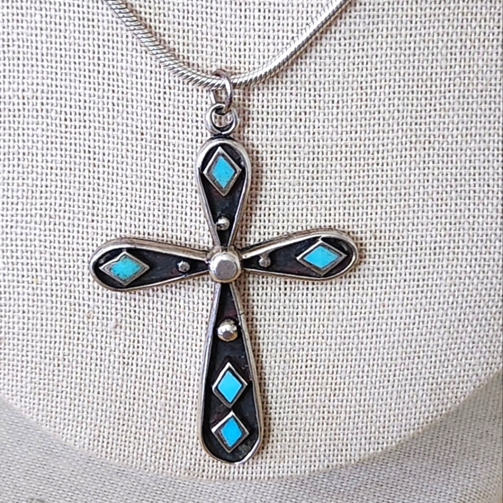 Vtg Sterling Silver Sleeping Beauty Turquoise Cross pendant necklace & 18" Chain