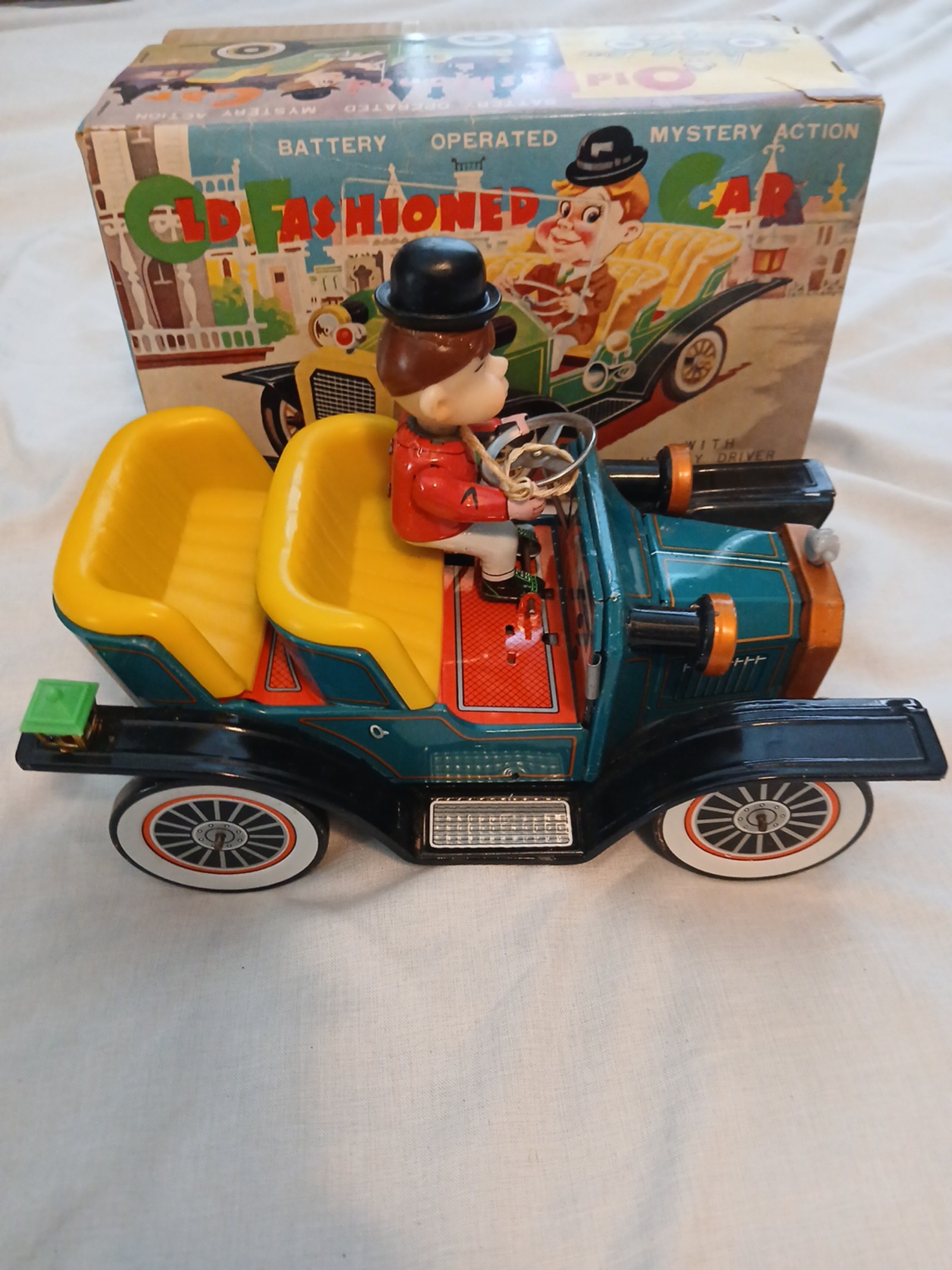 1960's TN Nomura Japan Old Fashioned Car Antique Toys