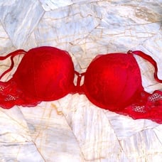 New VS VERY SEXY Bombshell Add-2-Cups Push-Up Bra 32B Lipstick