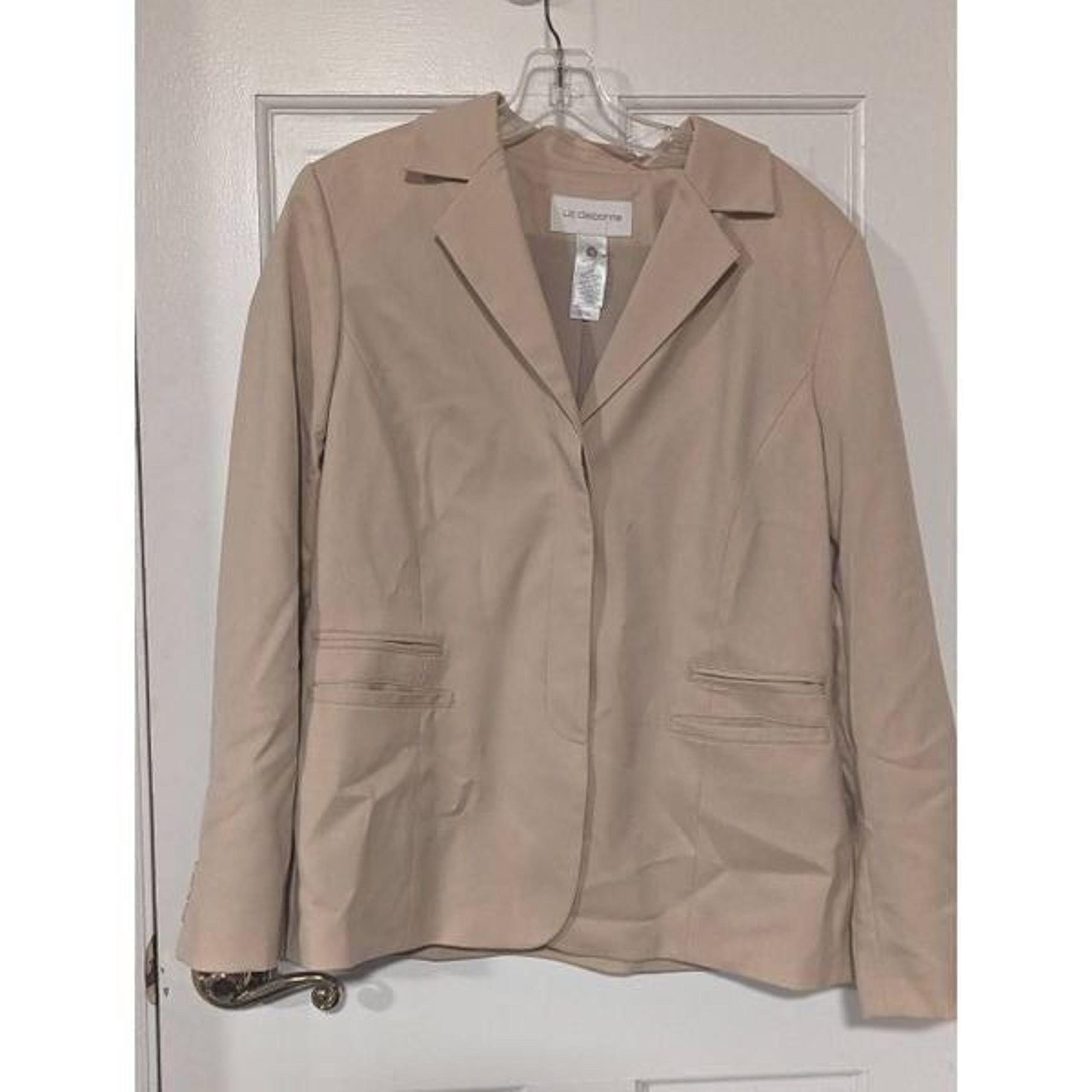 Liz Claiborne Blazer Pant Suit Tan Woolmark Blend Size 12