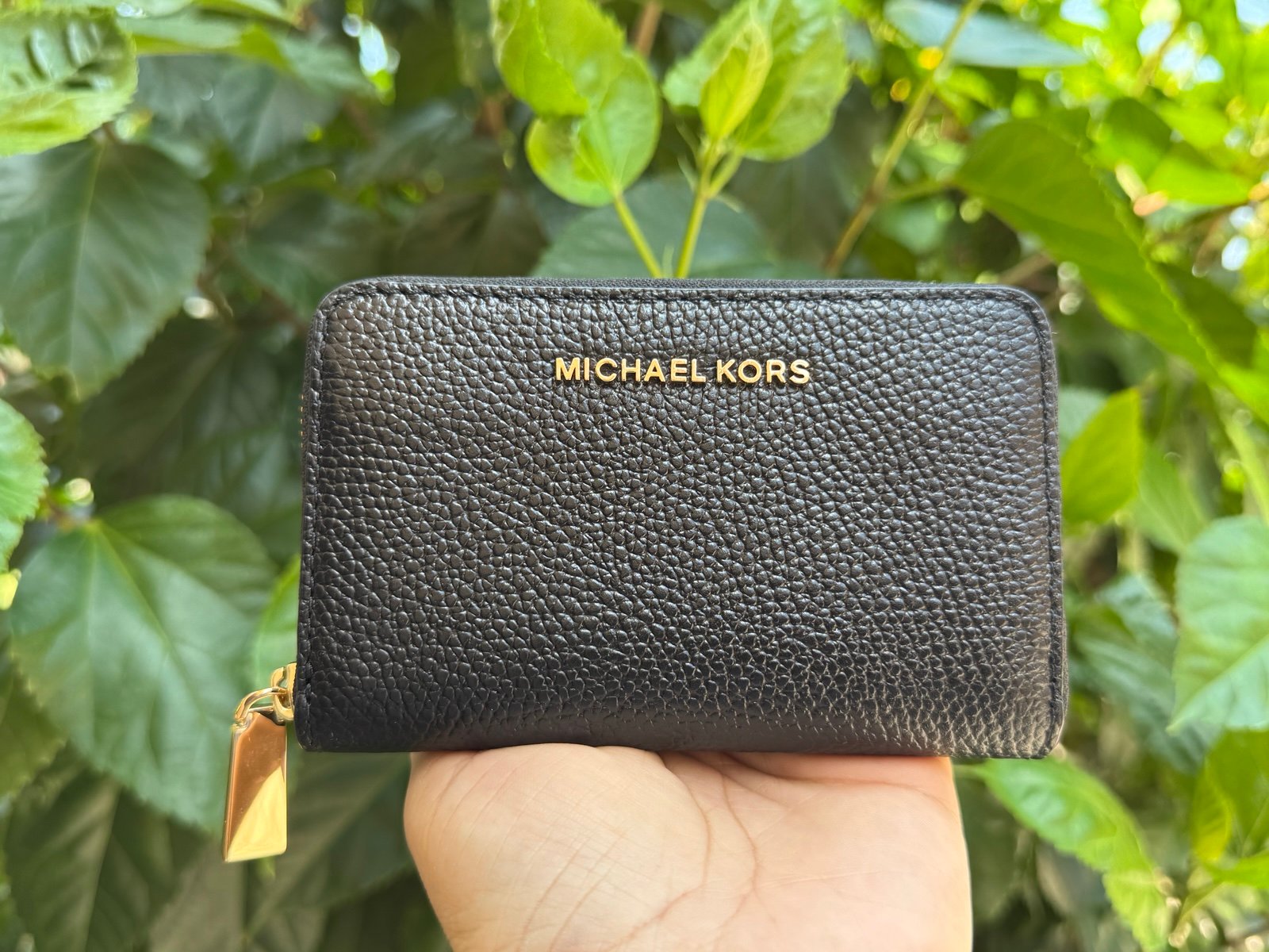 michael kors zip card holder