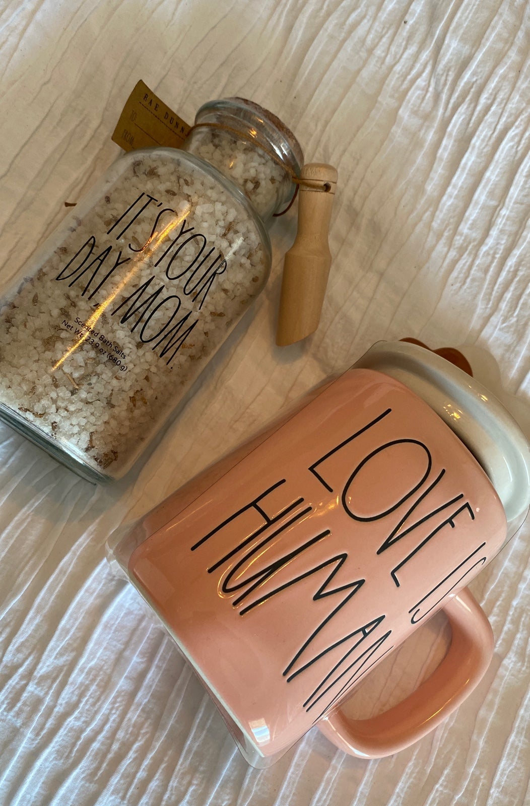 Rae Dunn MOM bath salt and mug combo