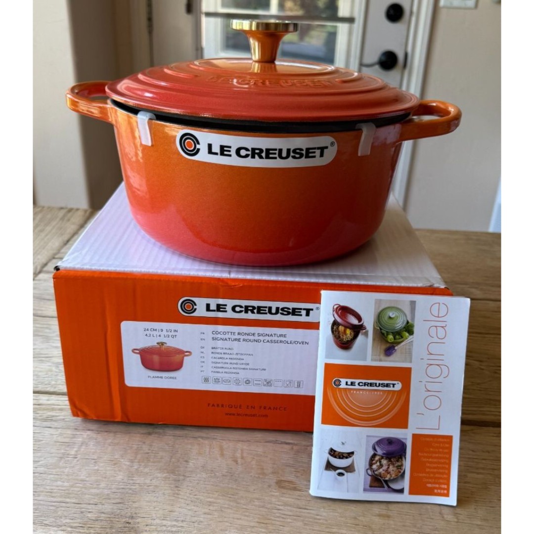 Le Creuset Signature Round Dutch Oven w/ Crucible Knob Flamme Doree 4.5 qt NEW