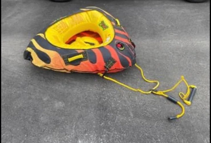 Towable - Steerable ZigZag tube