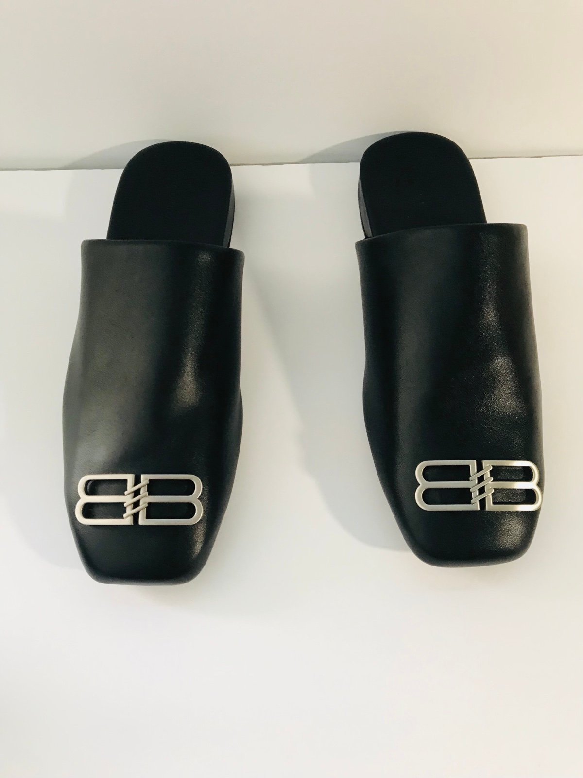 Men New Authentic Balenciaga sandals size 8