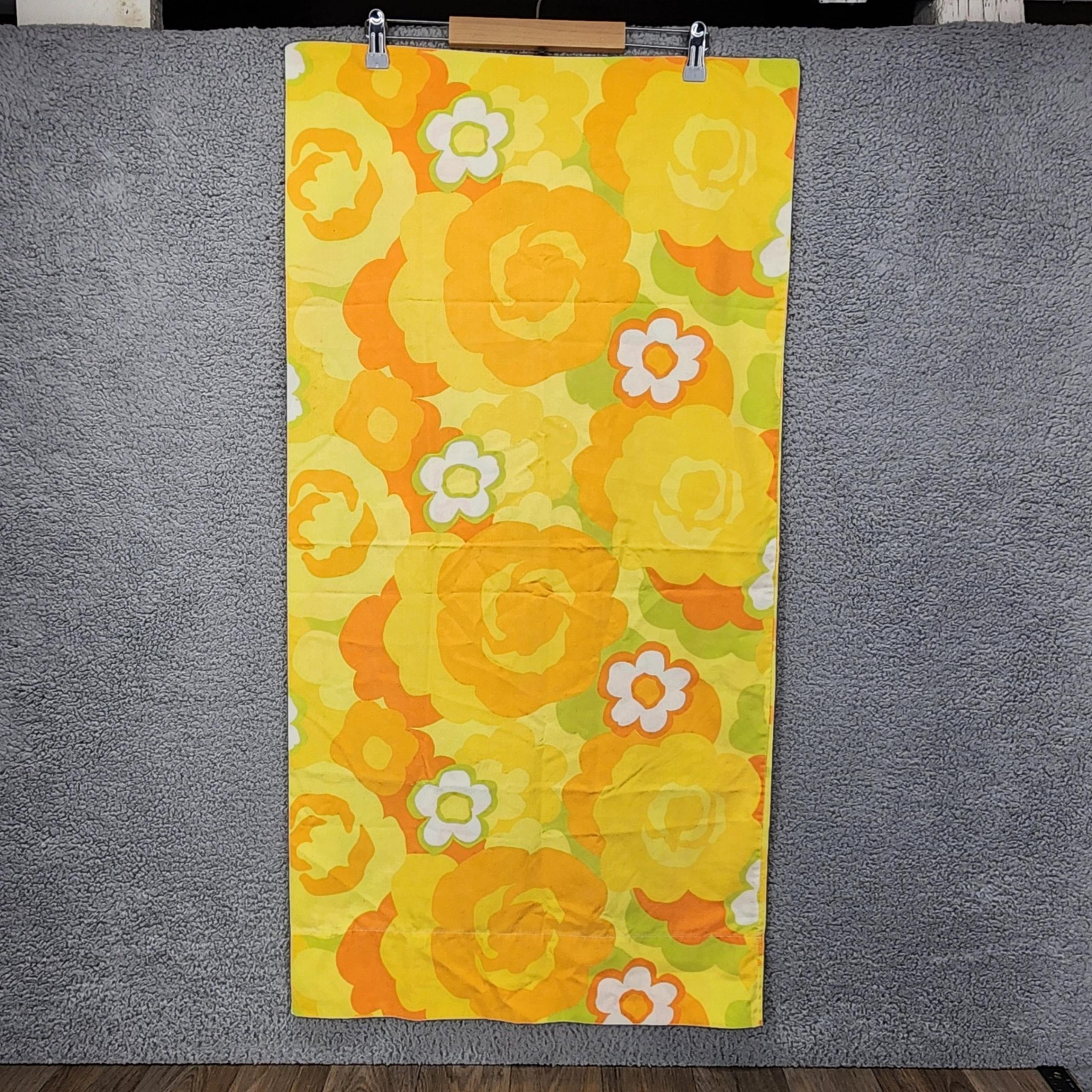 VTG Wamsutta Ultracale Pillowcase Standard King Size Retro Floral Yellow Orange