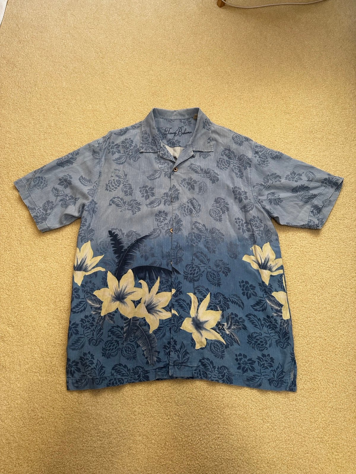 Tommy Bahama Aloha Shirt