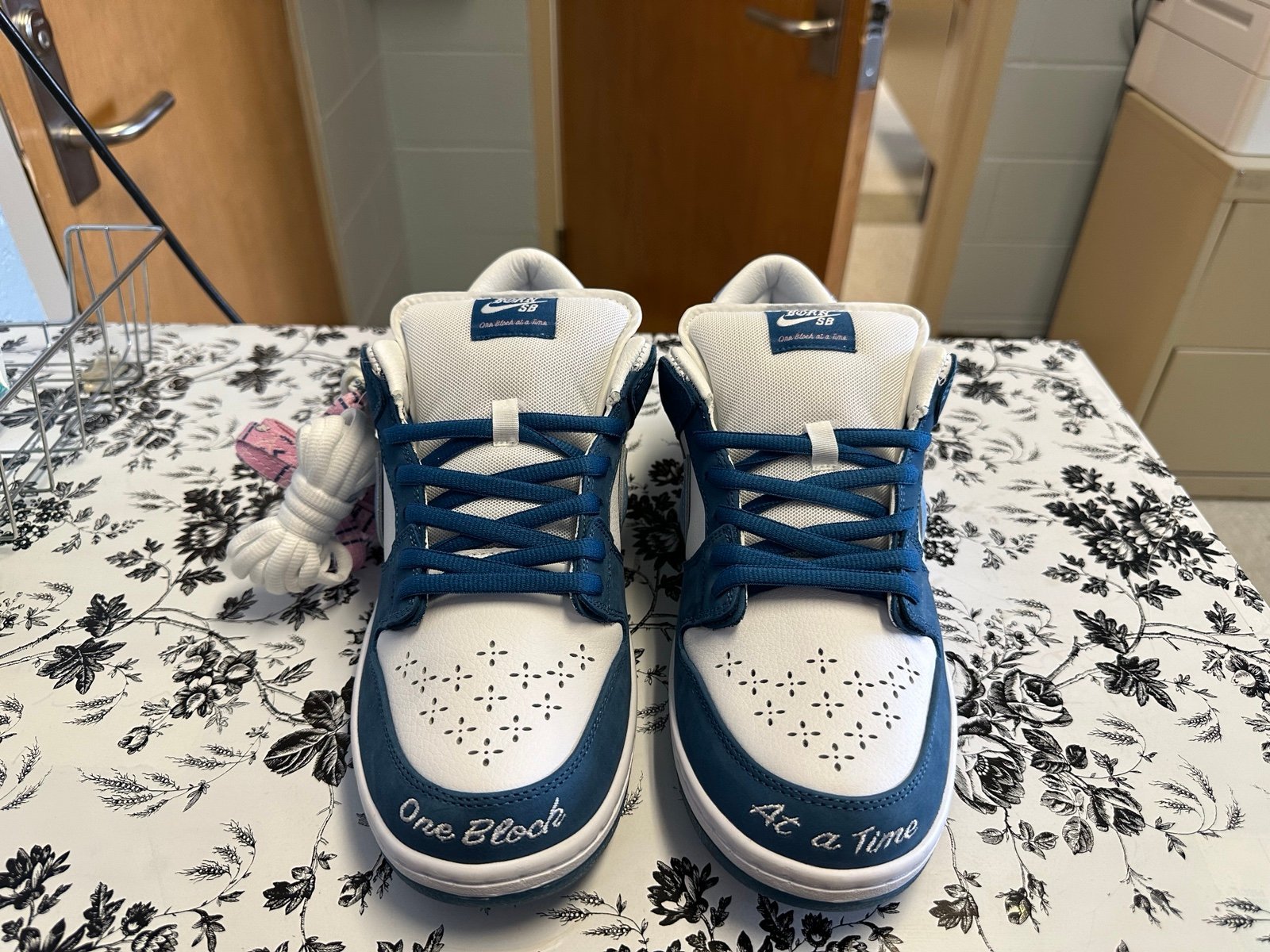Nike SB Dunk Low Born X Raised “One Block At A Time”