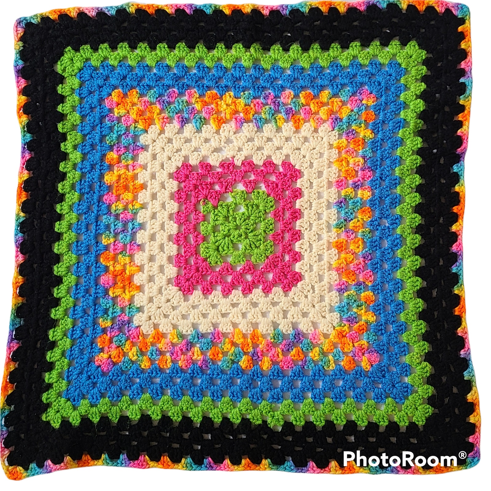 Vintage 70s crocheted Granny Square lap throw 30 x 30